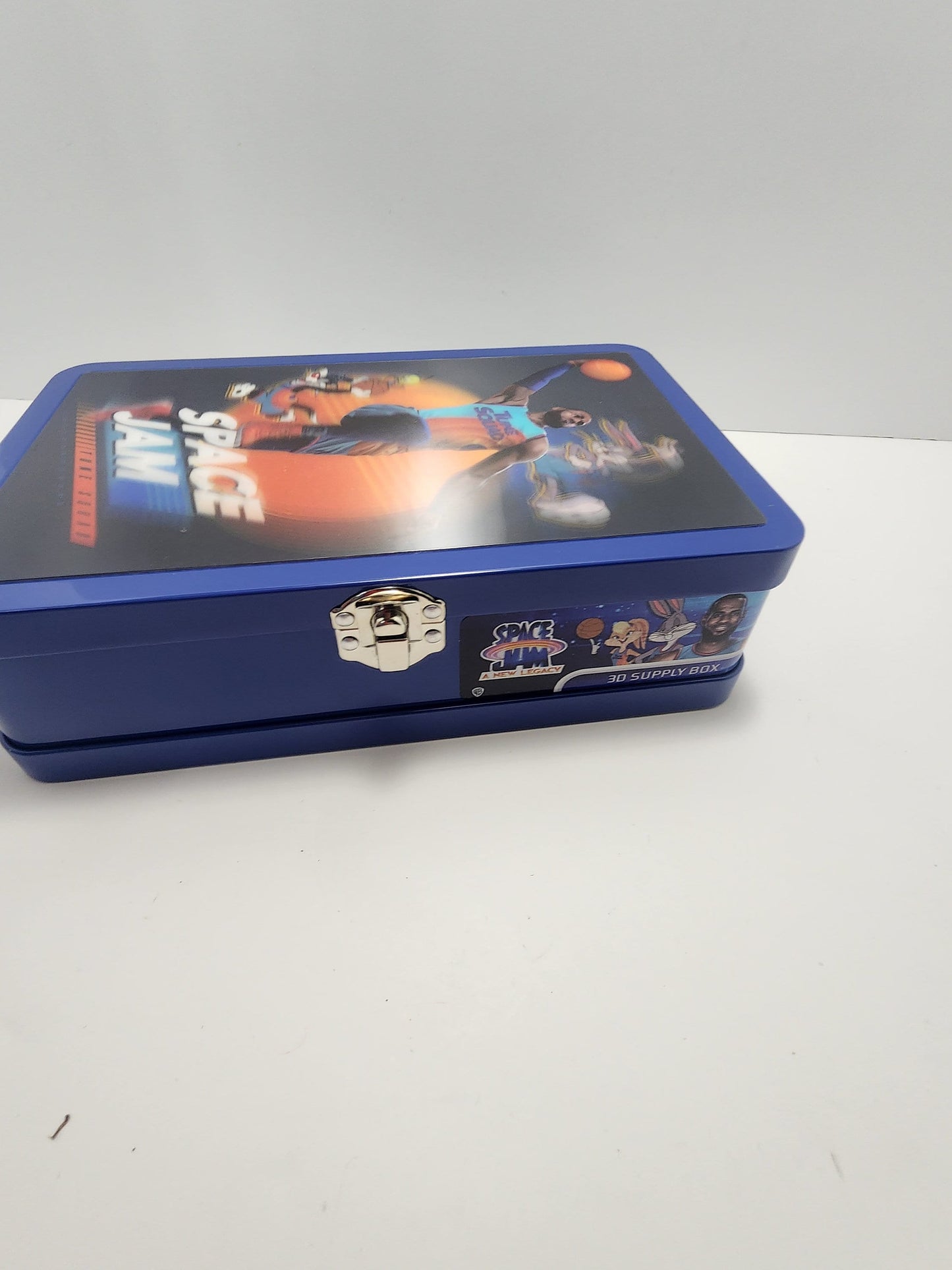 Space Jam 3d Tin Pencil Box - Space Jam - LeBron James - Tin - NBA- NBA Gear - School Supplies