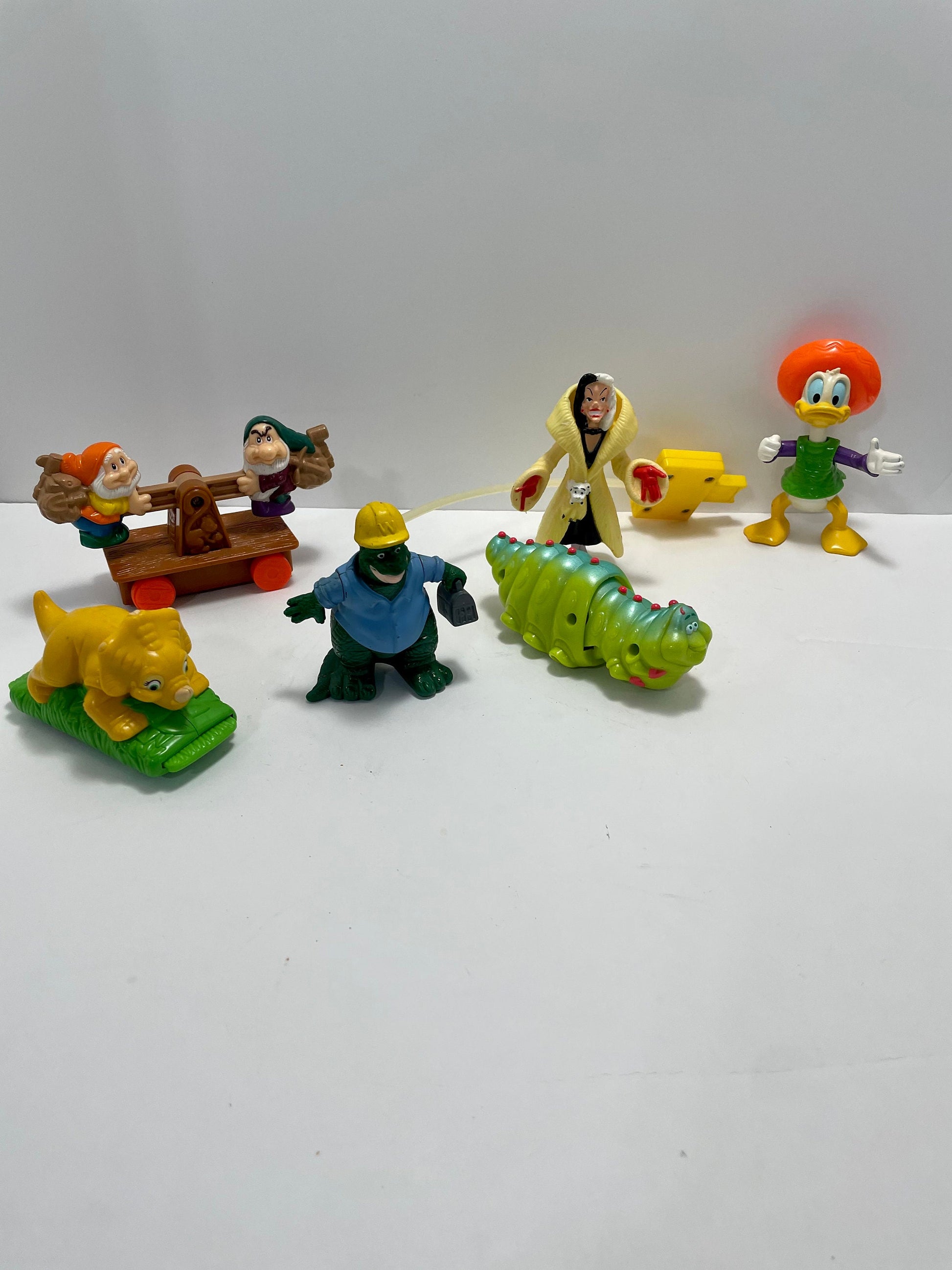 Vintage Disney, Pixar, Universal | Dalmatians, Snow White, Dinosaurs, Donald Duck, Bugs Life, & Land Before Time