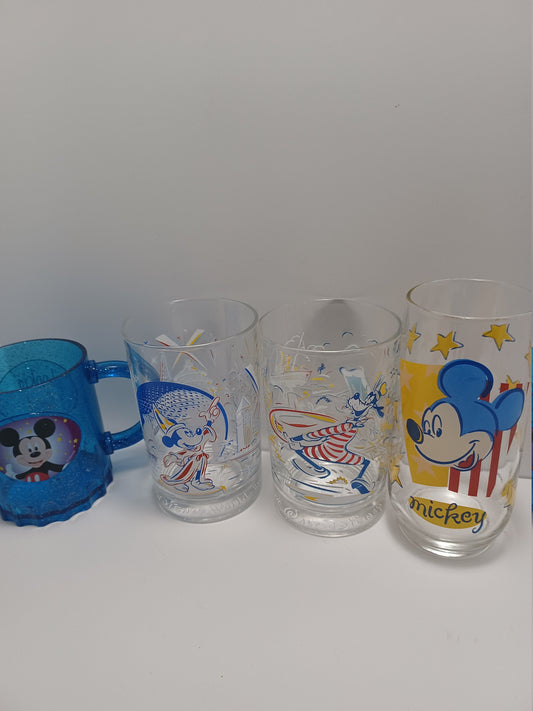 Vintage Walt Disney World 25 Years - Disney Glasses - Mickey Mouse Glasses - Disney - Mickey Mouse - Vintage Walt Disney - Collectable Glass