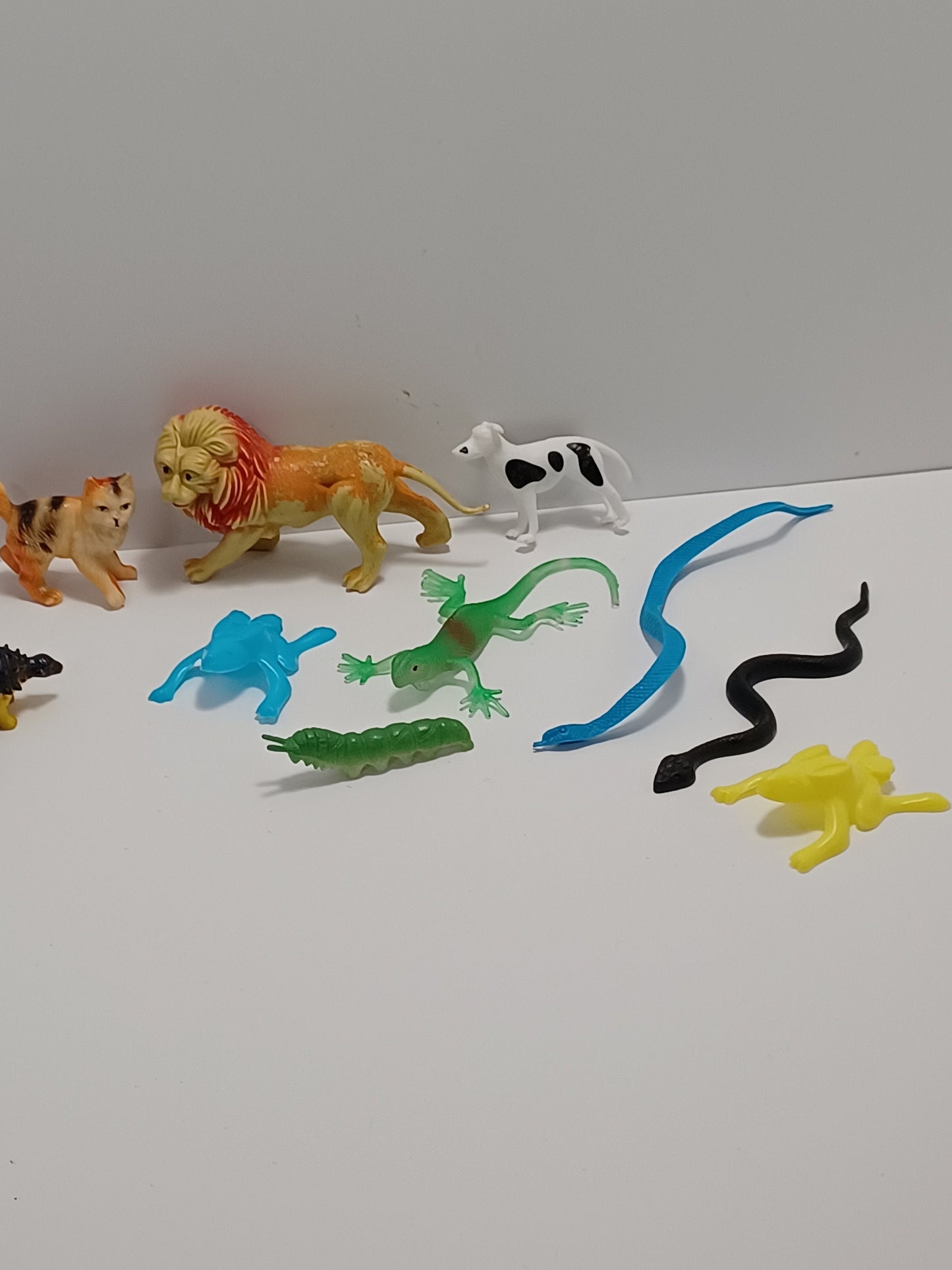 Animal Toy Lot Lion Dinosaurs Snakes Mini Toys - Mini - Mini Toys - Animal Toys - Dinosaur Toys - Jurrasic Park Toys - T Rex - Lion Toy