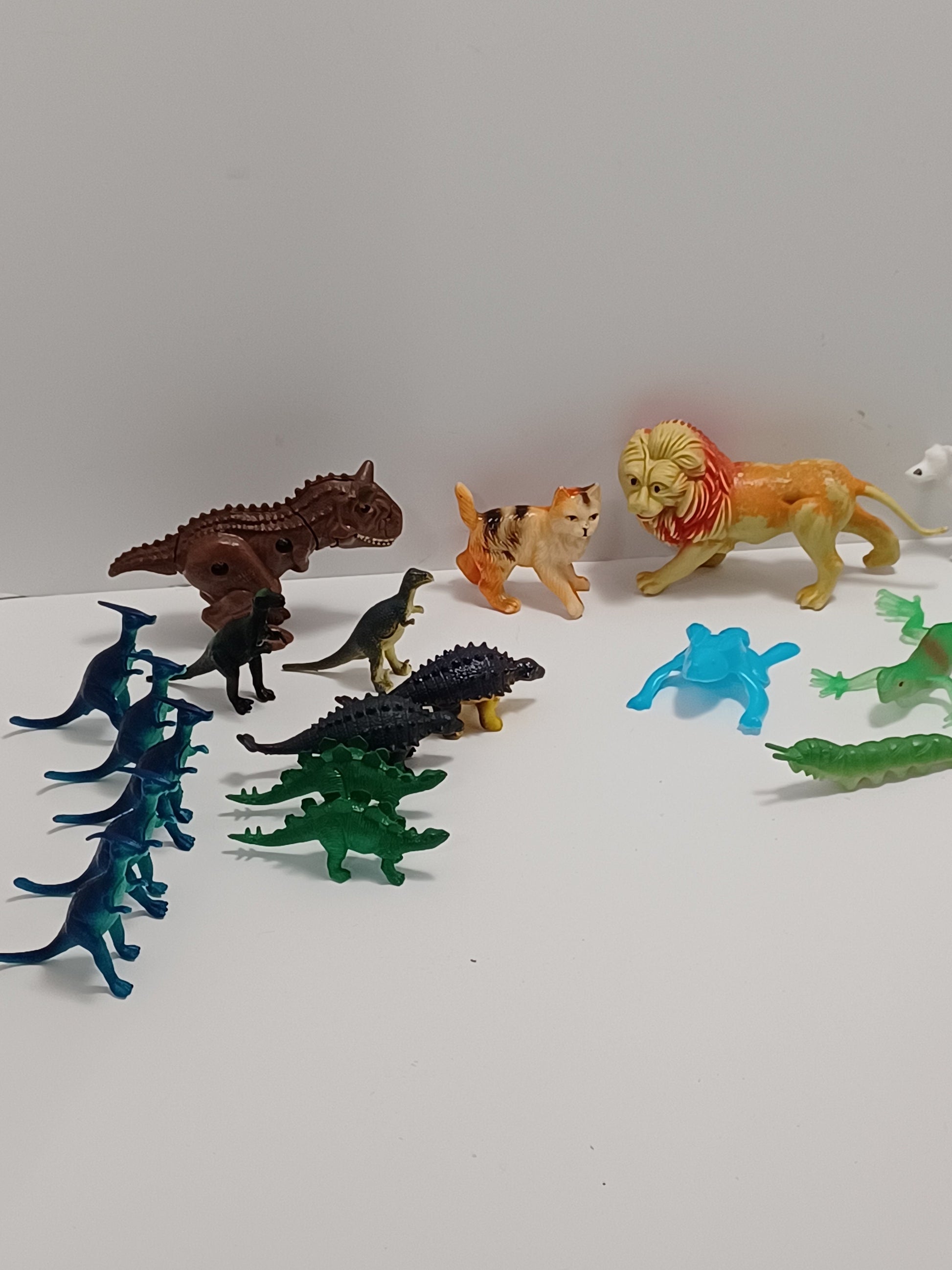 Animal Toy Lot Lion Dinosaurs Snakes Mini Toys - Mini - Mini Toys - Animal Toys - Dinosaur Toys - Jurrasic Park Toys - T Rex - Lion Toy
