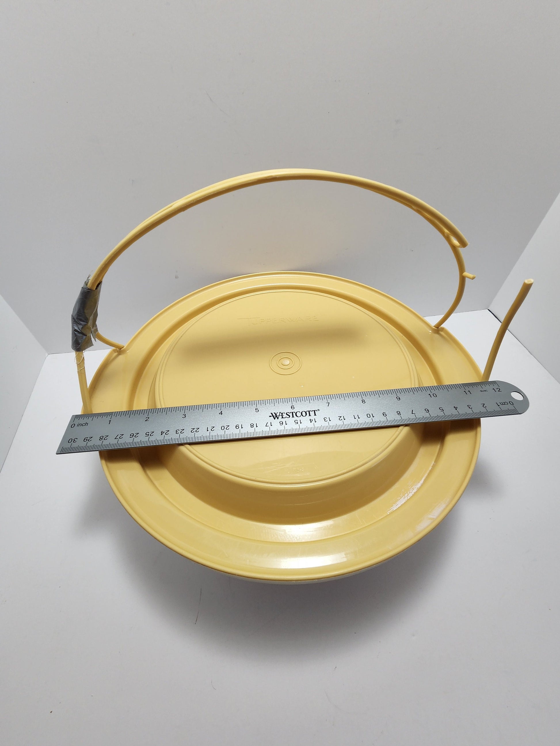 Vintage Tupperware 11x4 With Carrying Handle Pie and Cake Tupperware - Tupperware - Vintage Tupperware - Cake - Pie - Food Storage