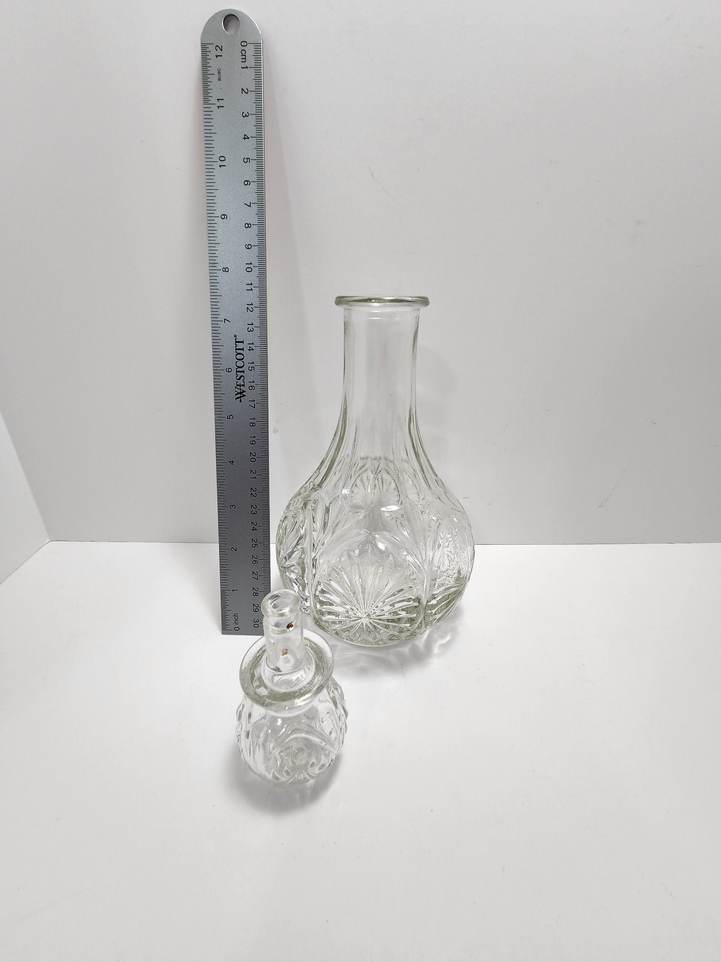 Anchor Hocking Wine Decanter - Wine - Decanter - Anchor Hocking - Glass - Collectable Glass - Apothecary Jar - Candy Dish - Glass