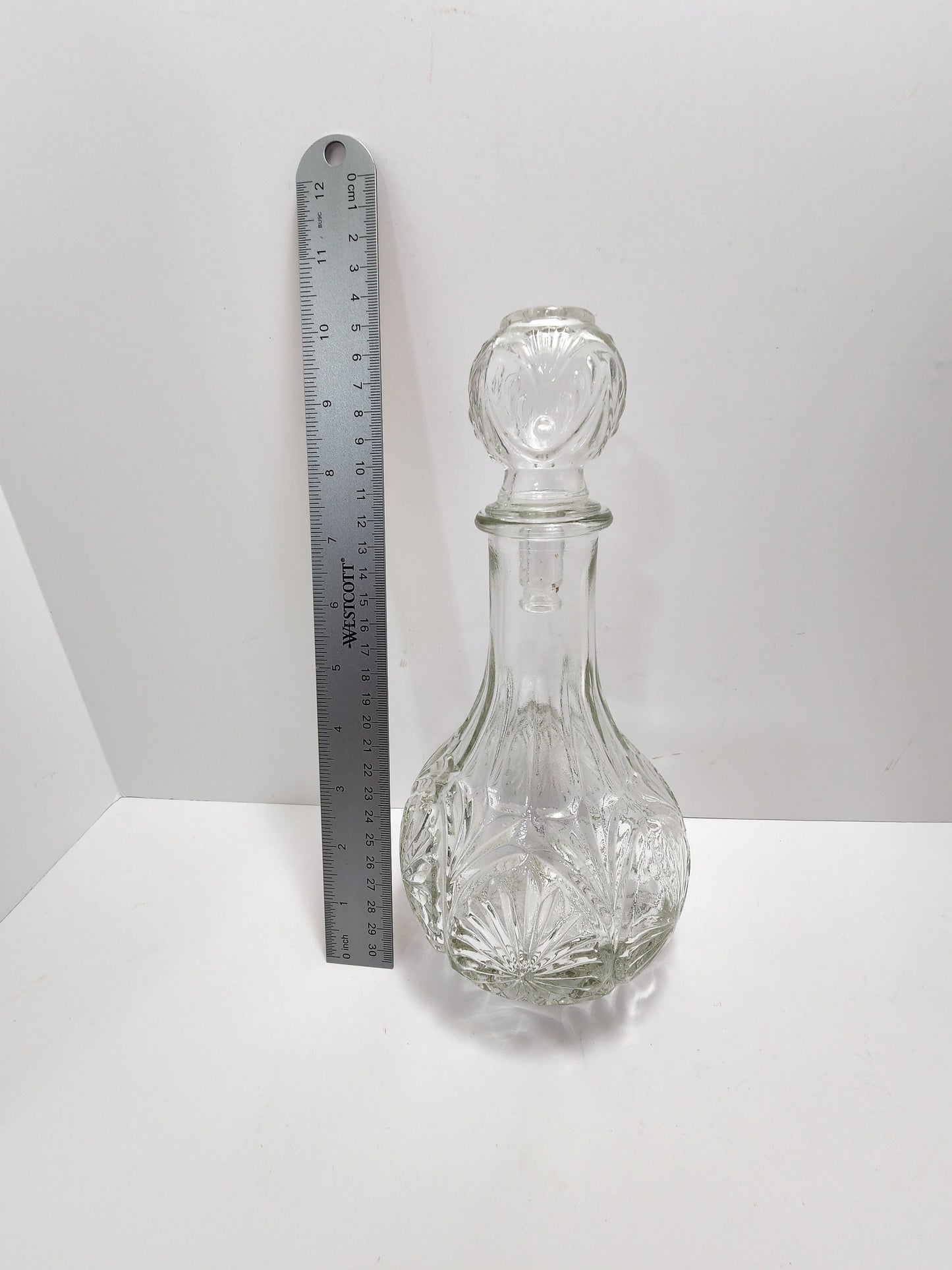 Anchor Hocking Wine Decanter - Wine - Decanter - Anchor Hocking - Glass - Collectable Glass - Apothecary Jar - Candy Dish - Glass