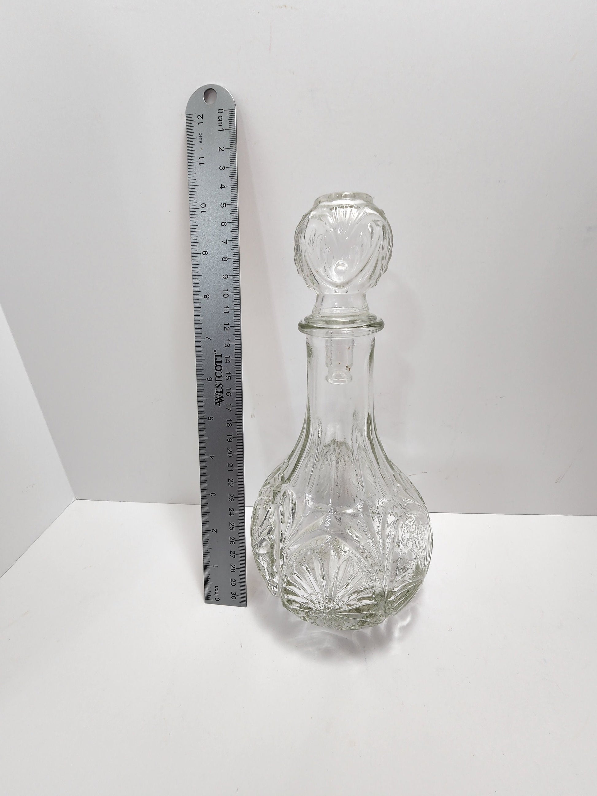 Anchor Hocking Wine Decanter - Wine - Decanter - Anchor Hocking - Glass - Collectable Glass - Apothecary Jar - Candy Dish - Glass