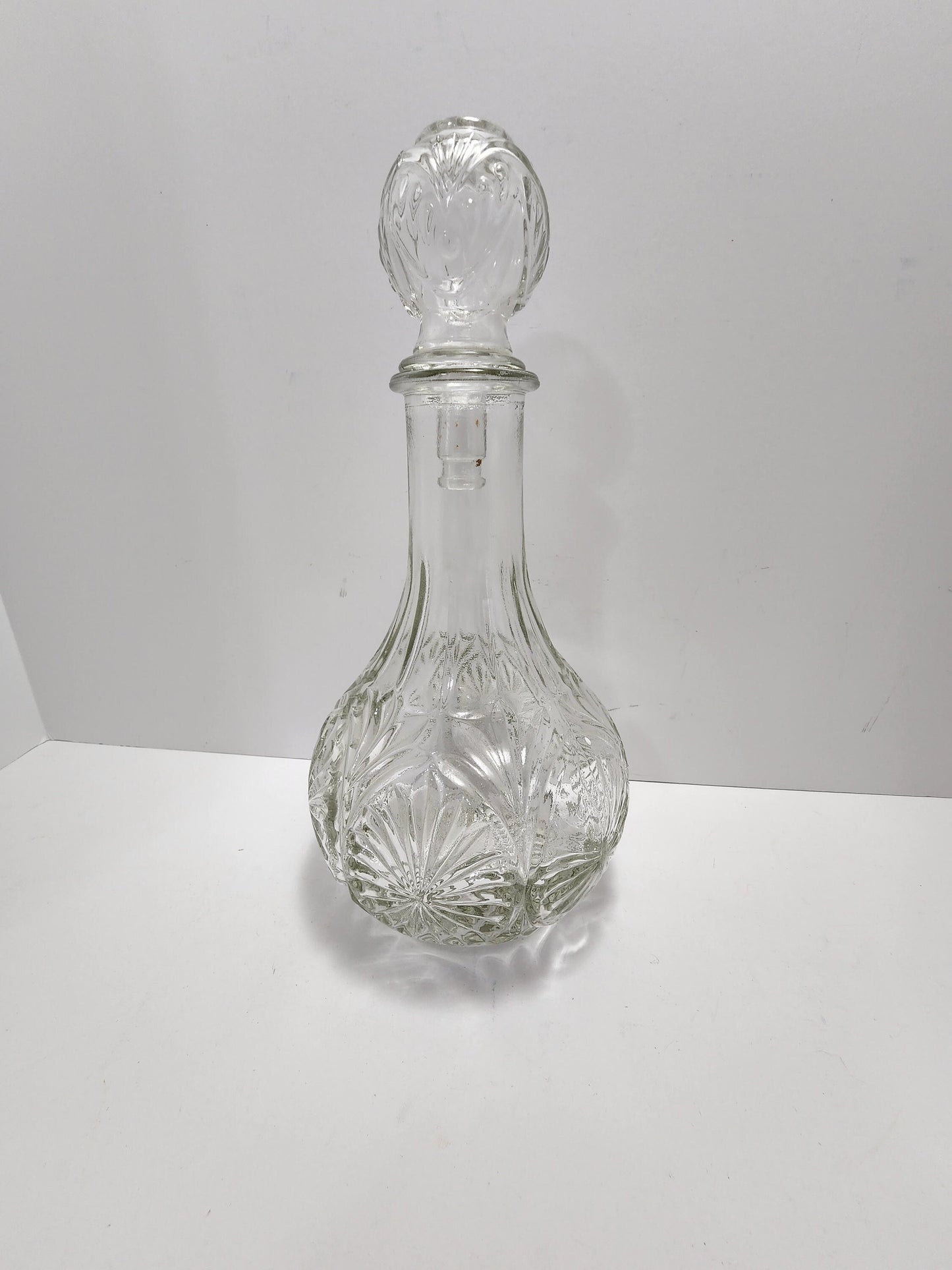 Anchor Hocking Wine Decanter - Wine - Decanter - Anchor Hocking - Glass - Collectable Glass - Apothecary Jar - Candy Dish - Glass