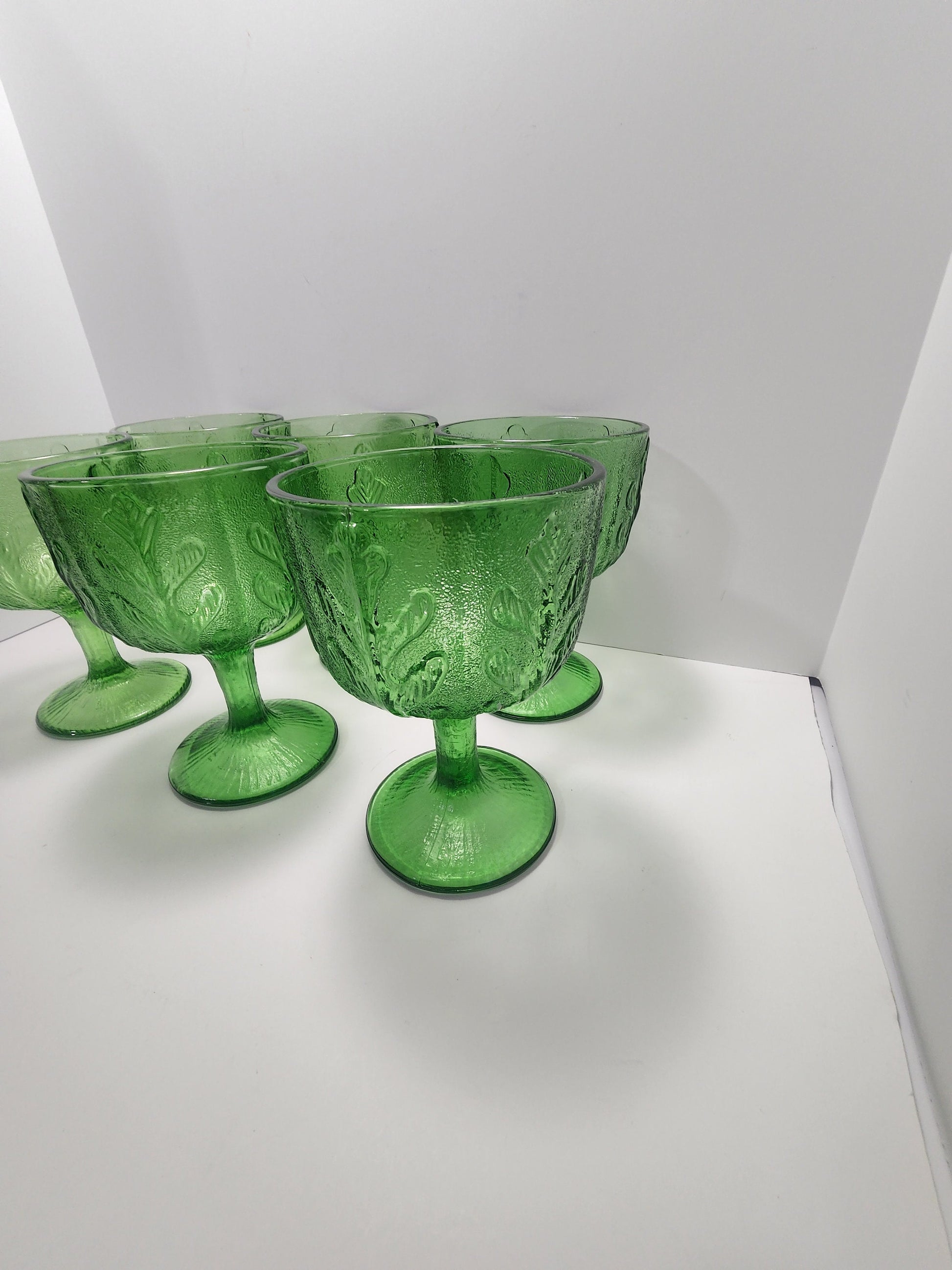 1975 FTD Green Leaf Patteren Pedestal Bowl Candy Dish Glass Goblet - Goblet - Green Glass - Pedestal Glass - FTD - Ftd Glass -Vintage Glass