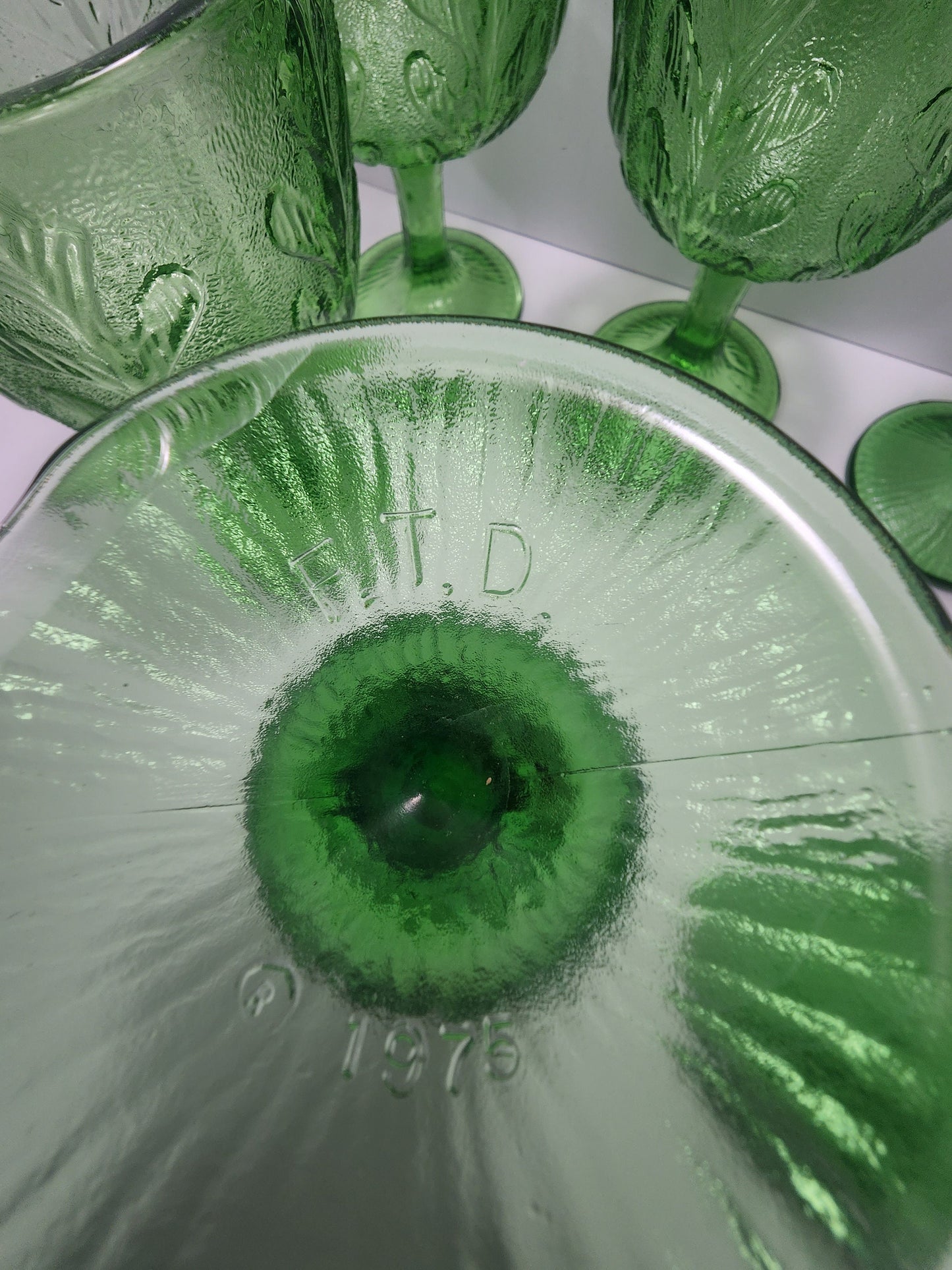 1975 FTD Green Leaf Patteren Pedestal Bowl Candy Dish Glass Goblet - Goblet - Green Glass - Pedestal Glass - FTD - Ftd Glass -Vintage Glass