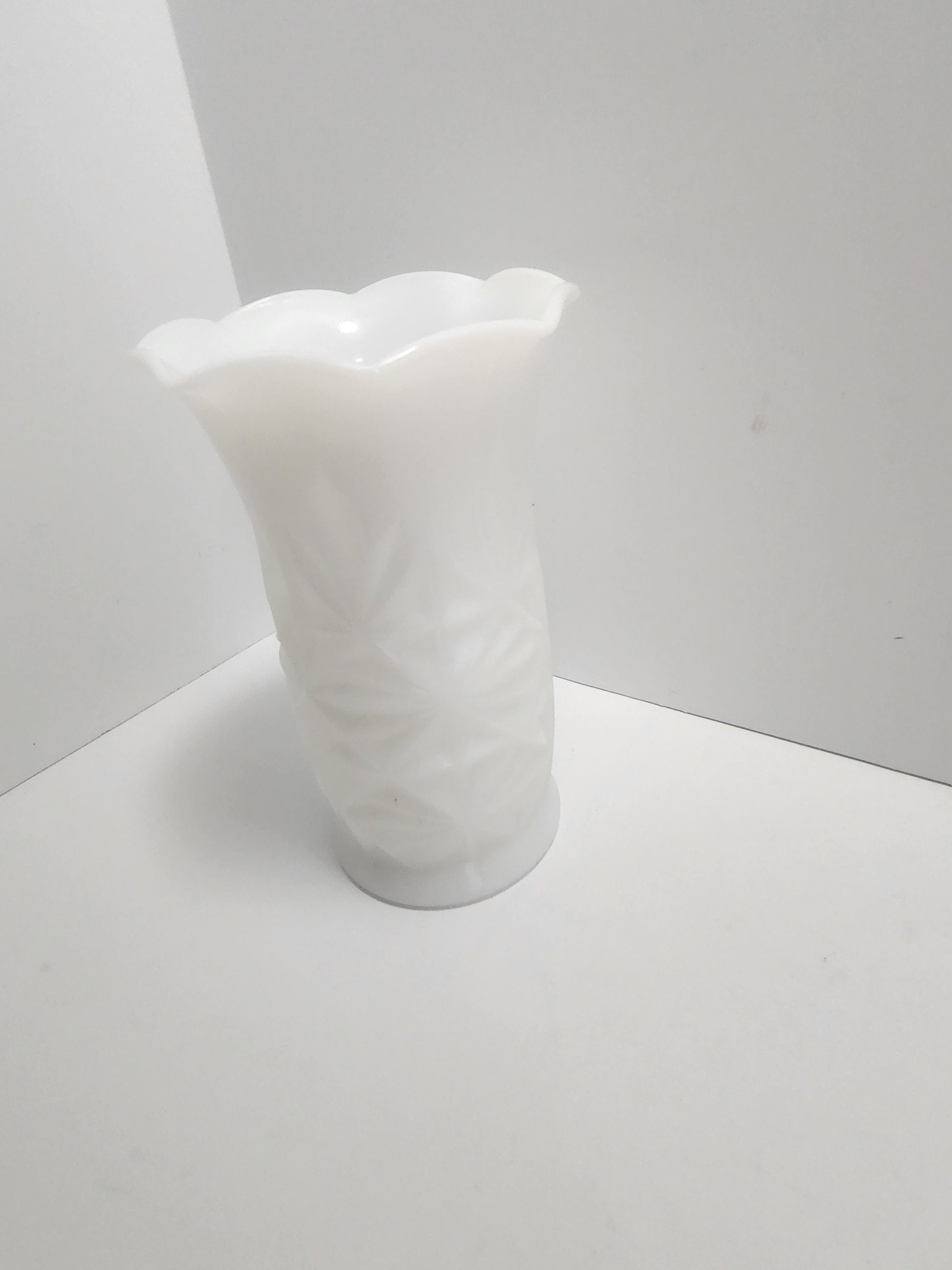 Vintage Milk Glass Starburst Hazel Anchor Hocking Glass - Anchor Hocking - Milk Glass - Vintage Glass - Starburst Glass - Collectable Glass