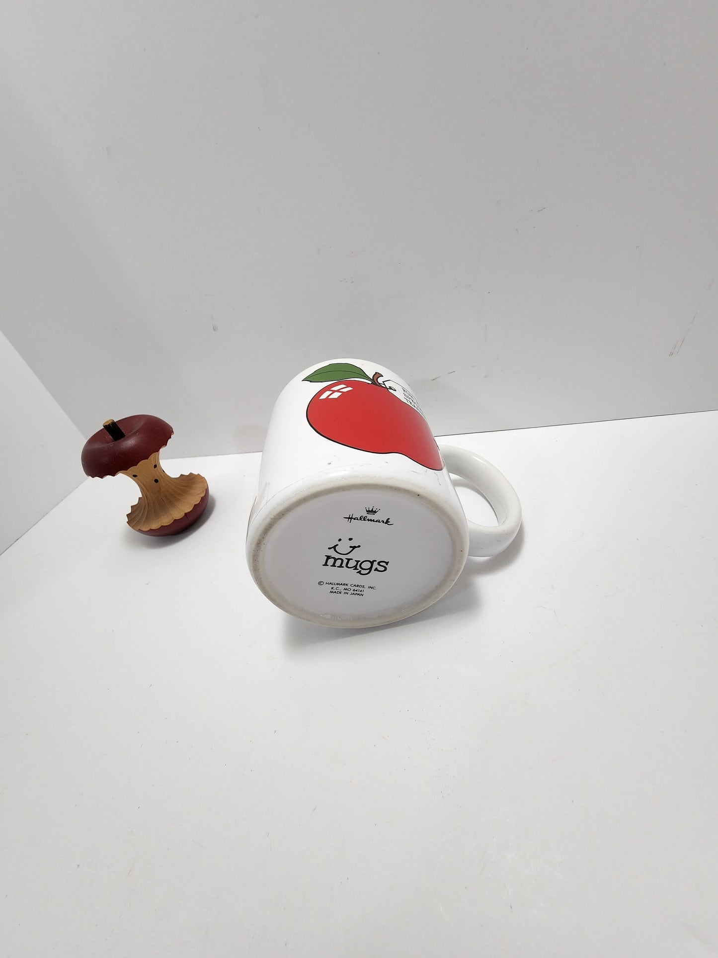 Vintage Teachers Gift Set Hand Carved Apple and Hallmark Hugs Teacher Mug - Teacher - Teacher Desk - Teacher Gift - Hand Carved - Apple -Mug