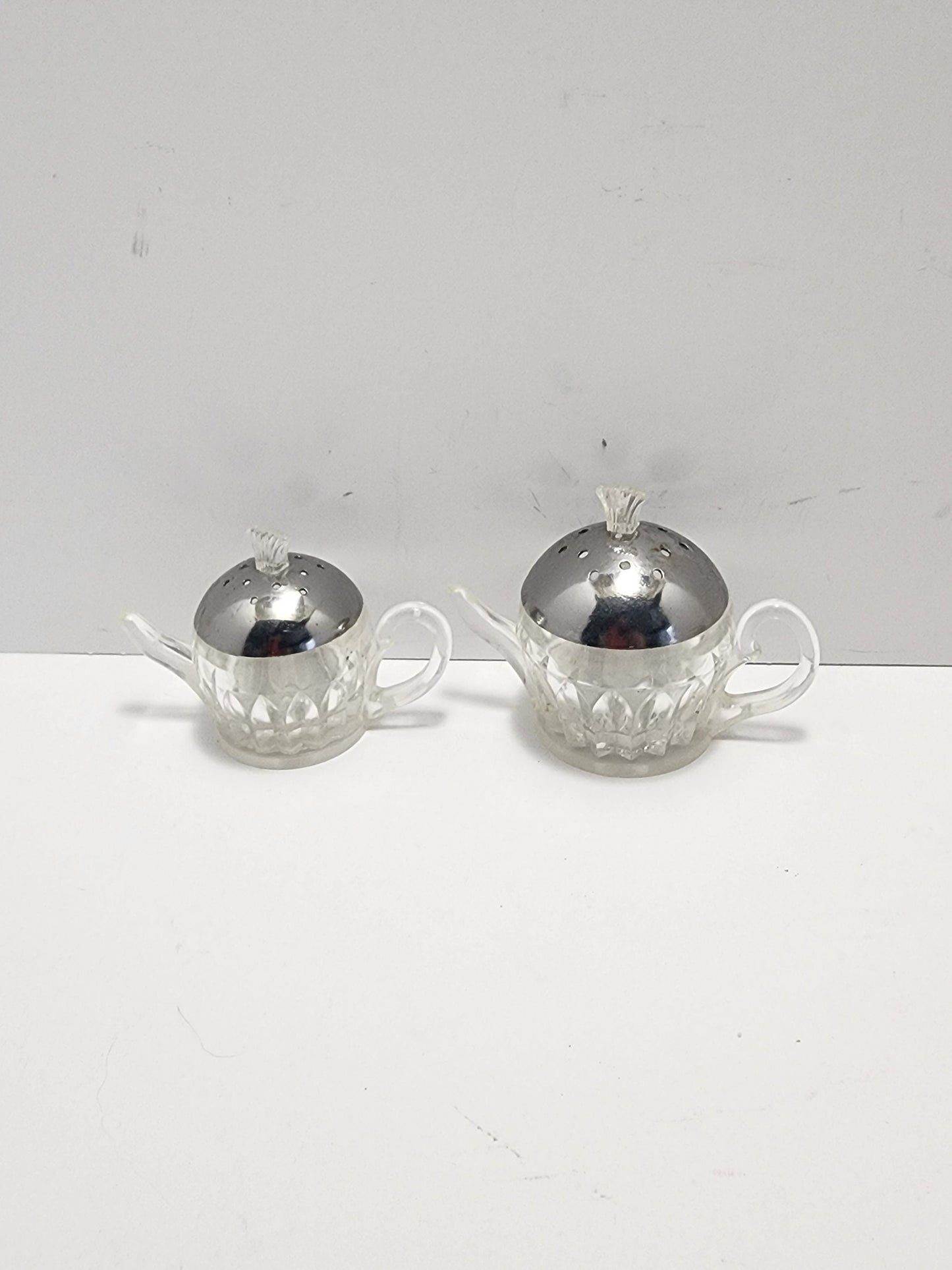 1950s Vintage Carved Lucite Teapots Salt and Pepper Shakers - Kitchen - Mid century - Mid Century Kitchen - Salt and Pepper Shakers