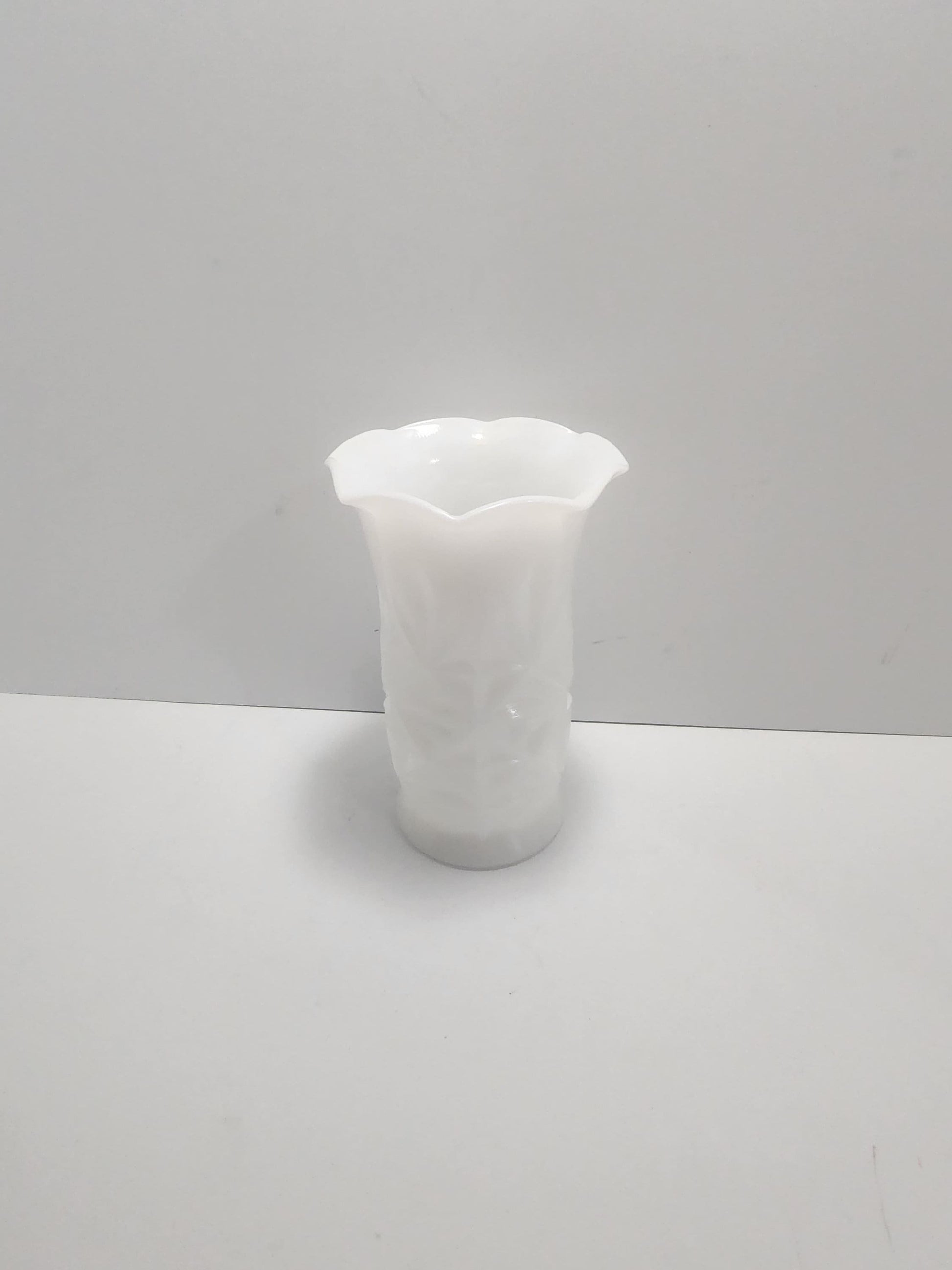 Vintage Milk Glass Starburst Hazel Anchor Hocking Glass - Anchor Hocking - Milk Glass - Vintage Glass - Starburst Glass - Collectable Glass