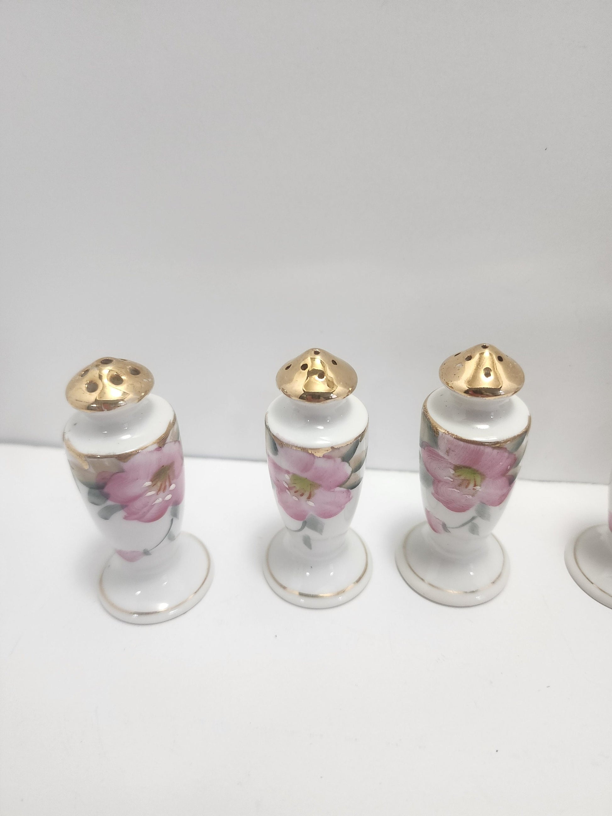 Noritake Azelea Vintage Salt and Pepper Shakers Set of 2 - Salt n Pepper - Salt And Pepper Shakers - Vintage Salt and Pepper - Noritake