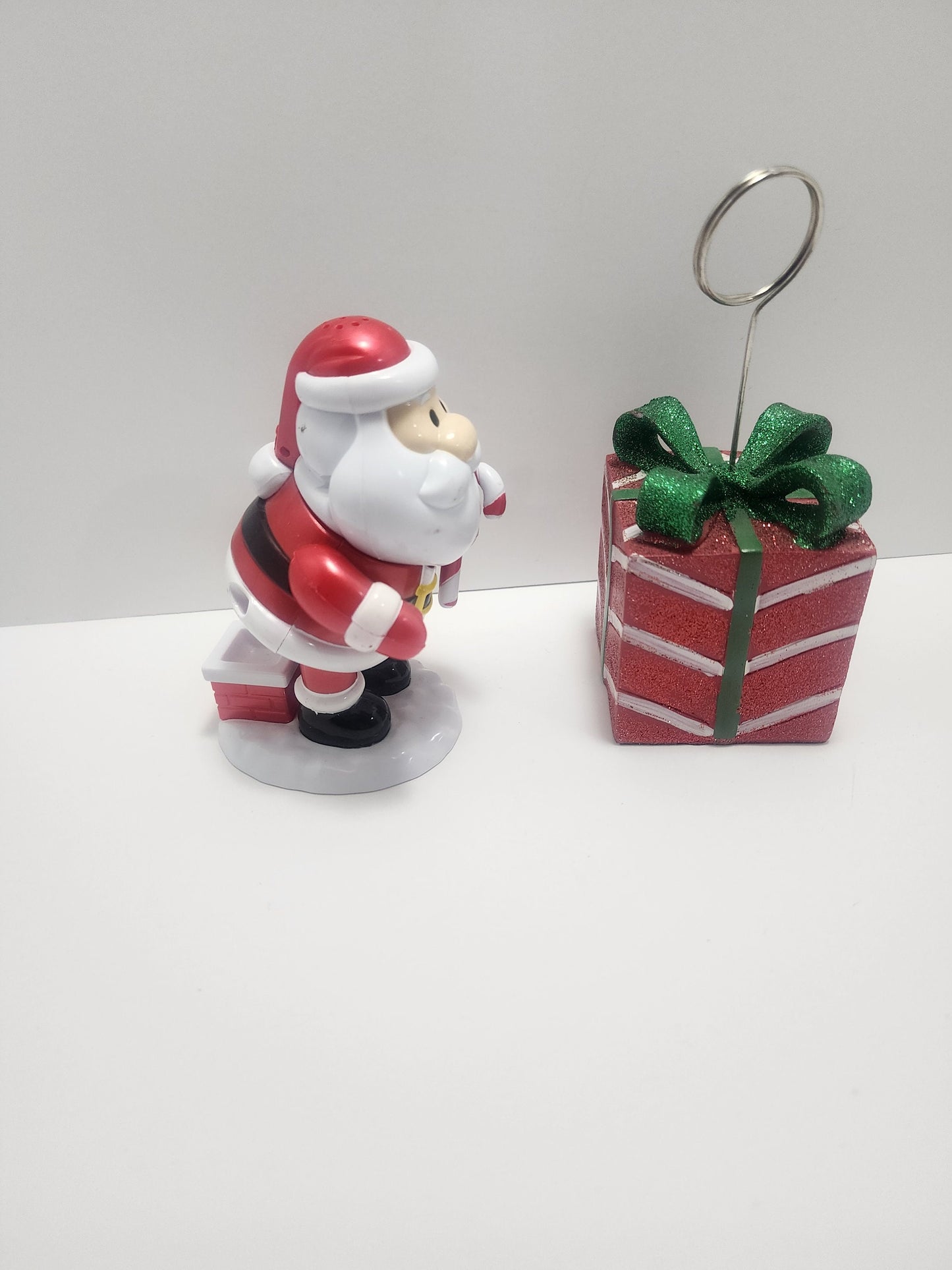 Christmas Decor Santa Candy Dispenser Card Holder Glitter Present - Santa - Candy Dispenser - Santa Candy Dispenser - Present - Christmas