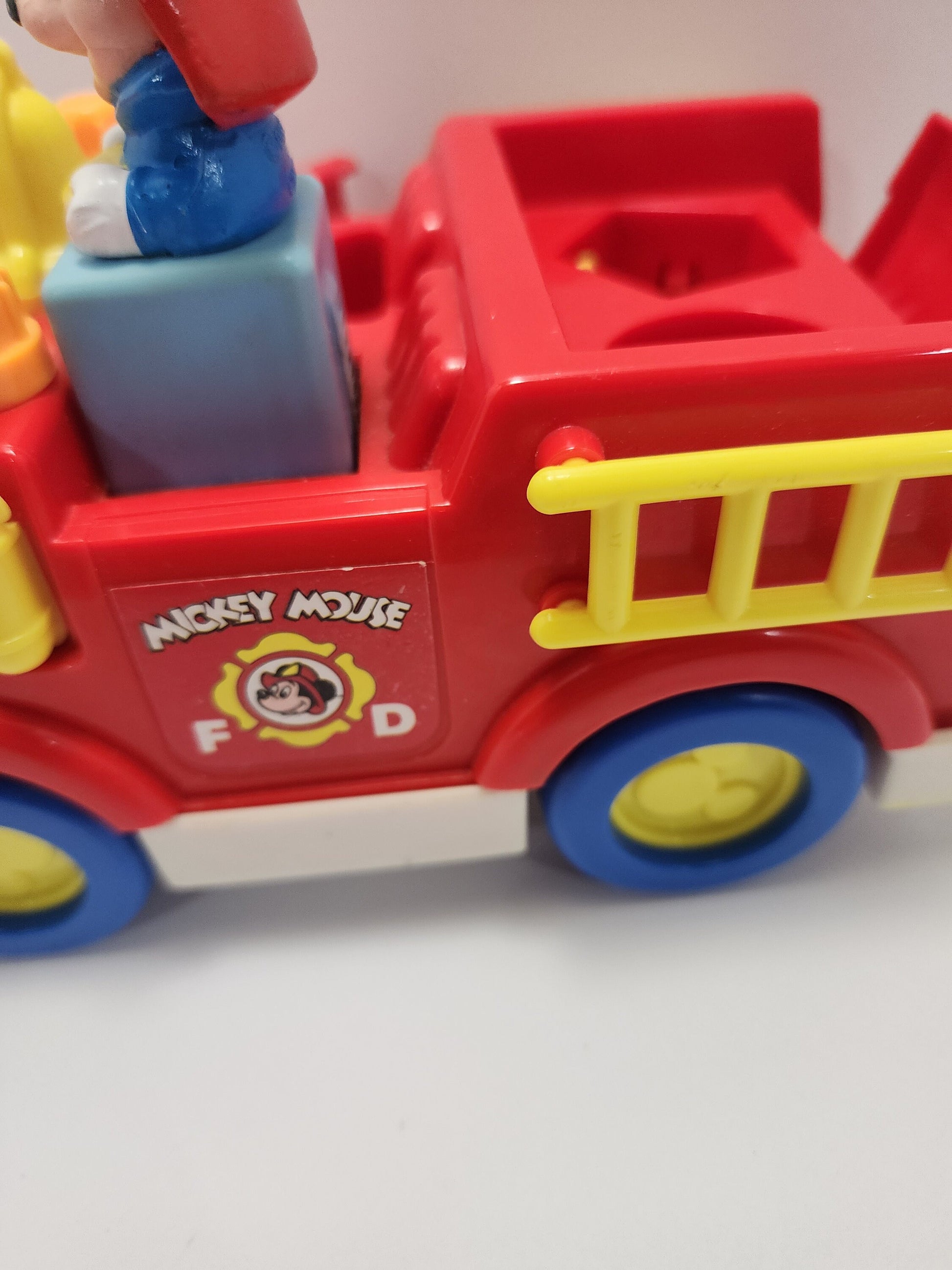 Disney 1988 Mickey Mouse Mattell Firetruck - Mattel - Disney - Mickey Mouse - Vintage Toys - Vintage Disney - Firetruck - Disney - Firetruck