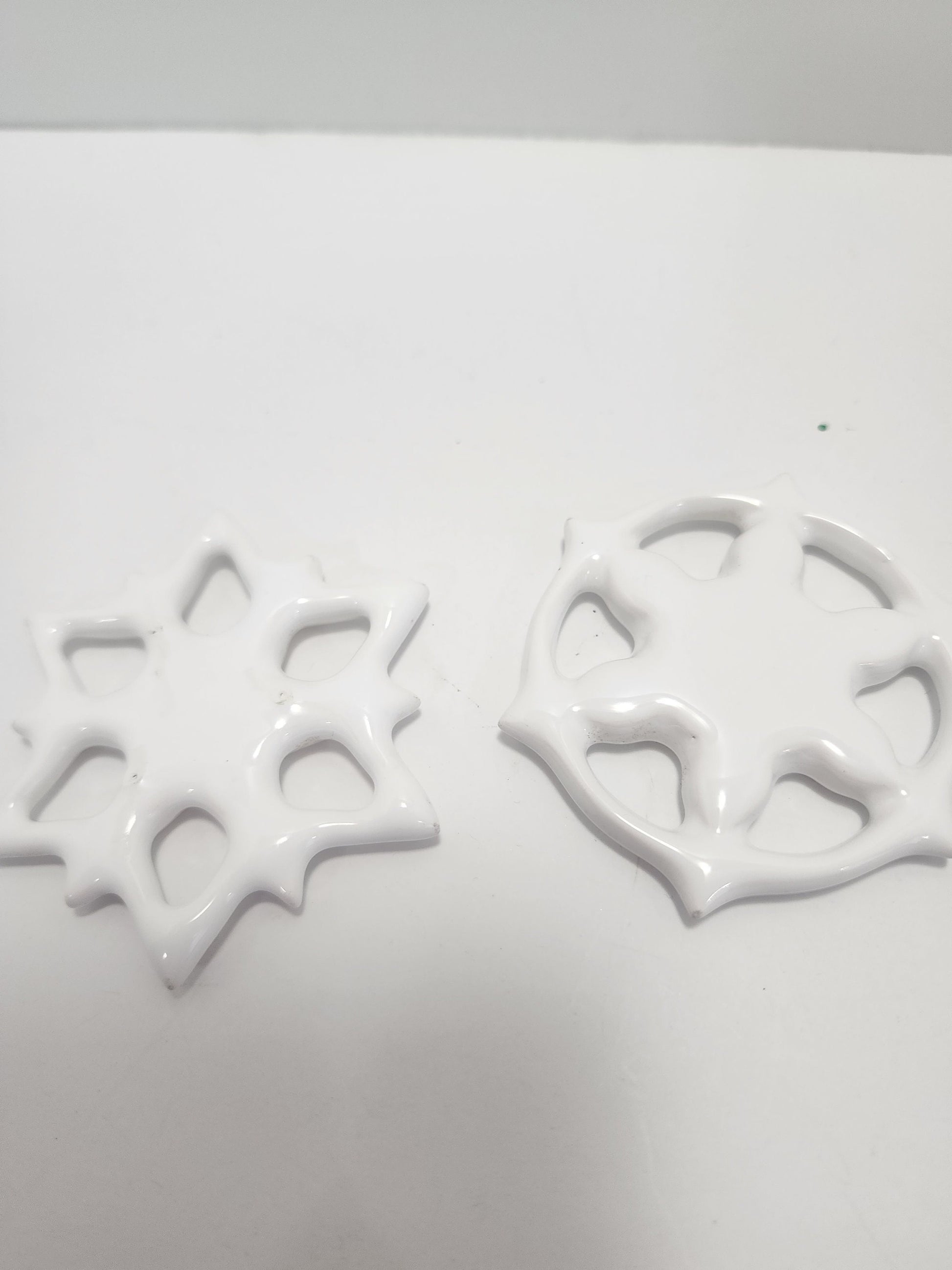 Snowflake Ornaments - Christas - Christmas Ornaments - Ornaments - Snowflakes - Christmas Decor - Vintage Christmas - Snowflake Ornament