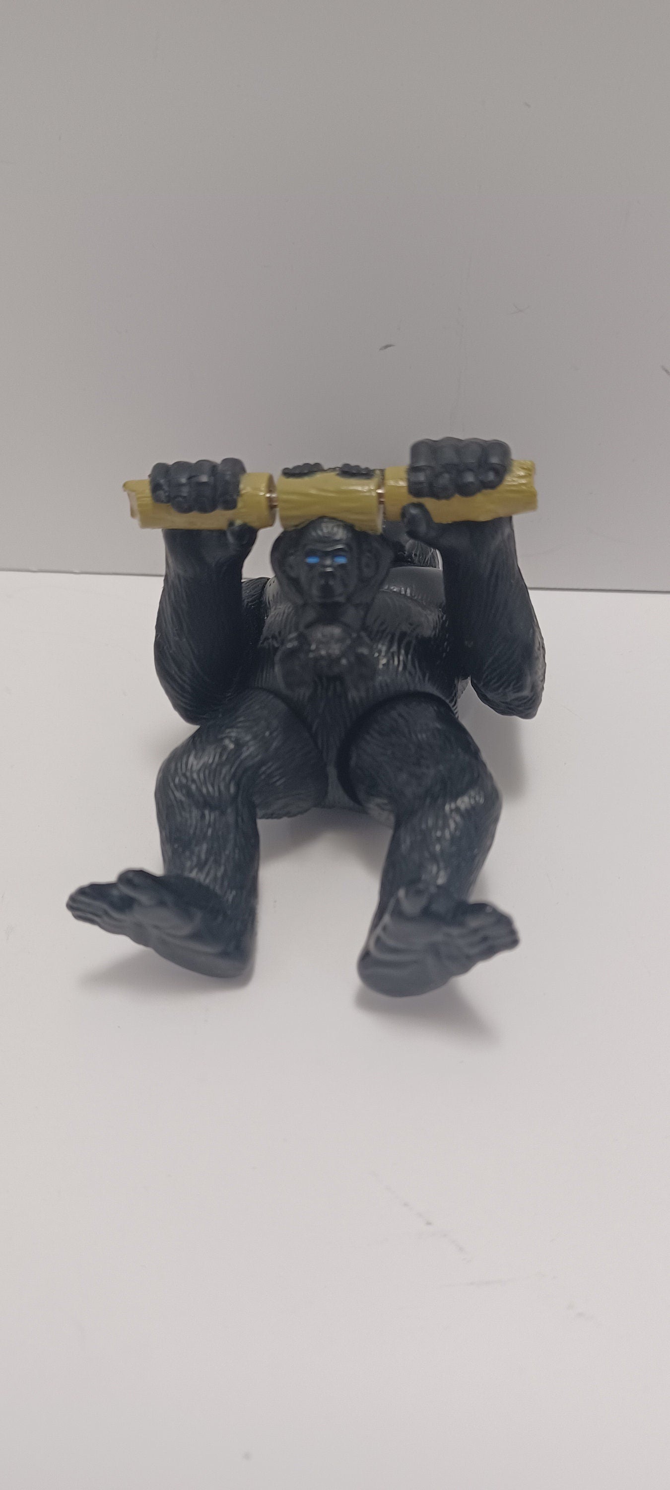 Animal Kingdom 1998 Vintage Gorilla Action Figure - Animals - Animal Toys - Animal Kingdom - McDonald's Toys - Fast Food Toys - Mama Gorilla