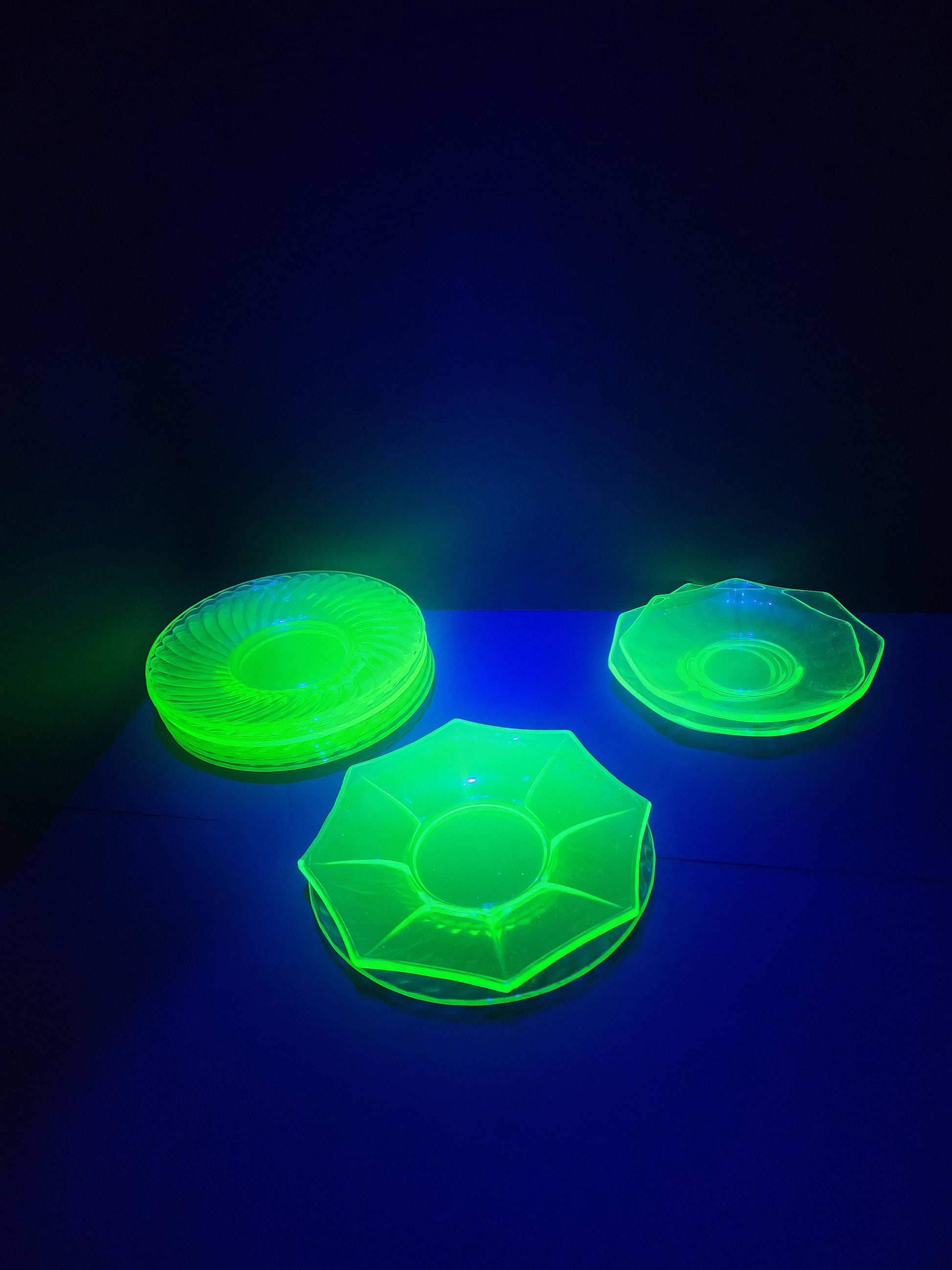 Uranium 1930s Depression Glass Plates Several Options - Uranium Glass - Vaseline Glass - Plates - Plate Set - 1930 - Depression Glass