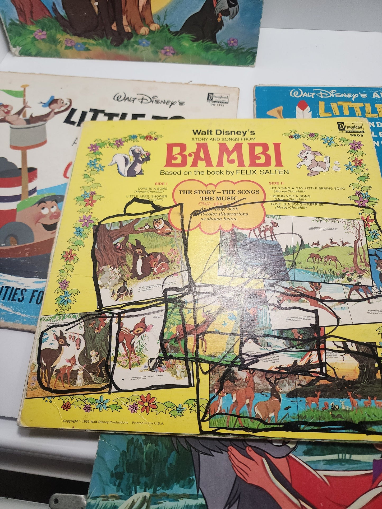 Walt Disney 1969 Vinyl Record Storybooks - Bambi - Lady and The Tramp - Disney - Walt Disney - Books - Records - Vinyl - Vintage Disney