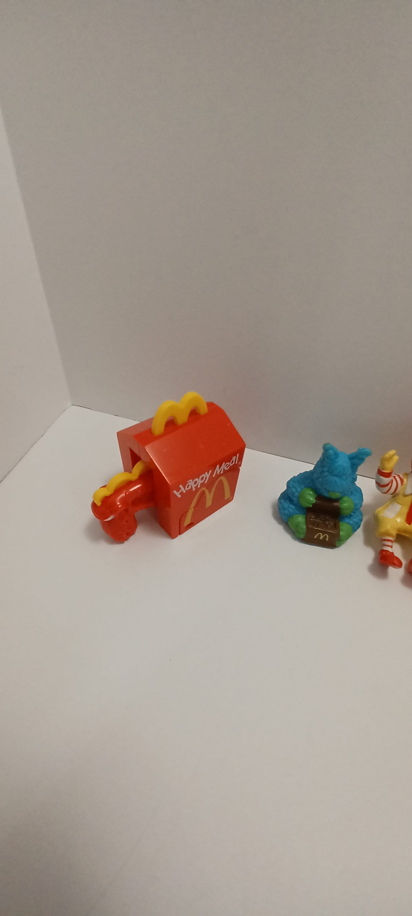 Mcdonalds Vintage Toys Lot Of 4 - Ronald Mcdonald - Mcdonald Toys - Fast Food Toys- Toys - Toy Lot - Happy Meal Toys