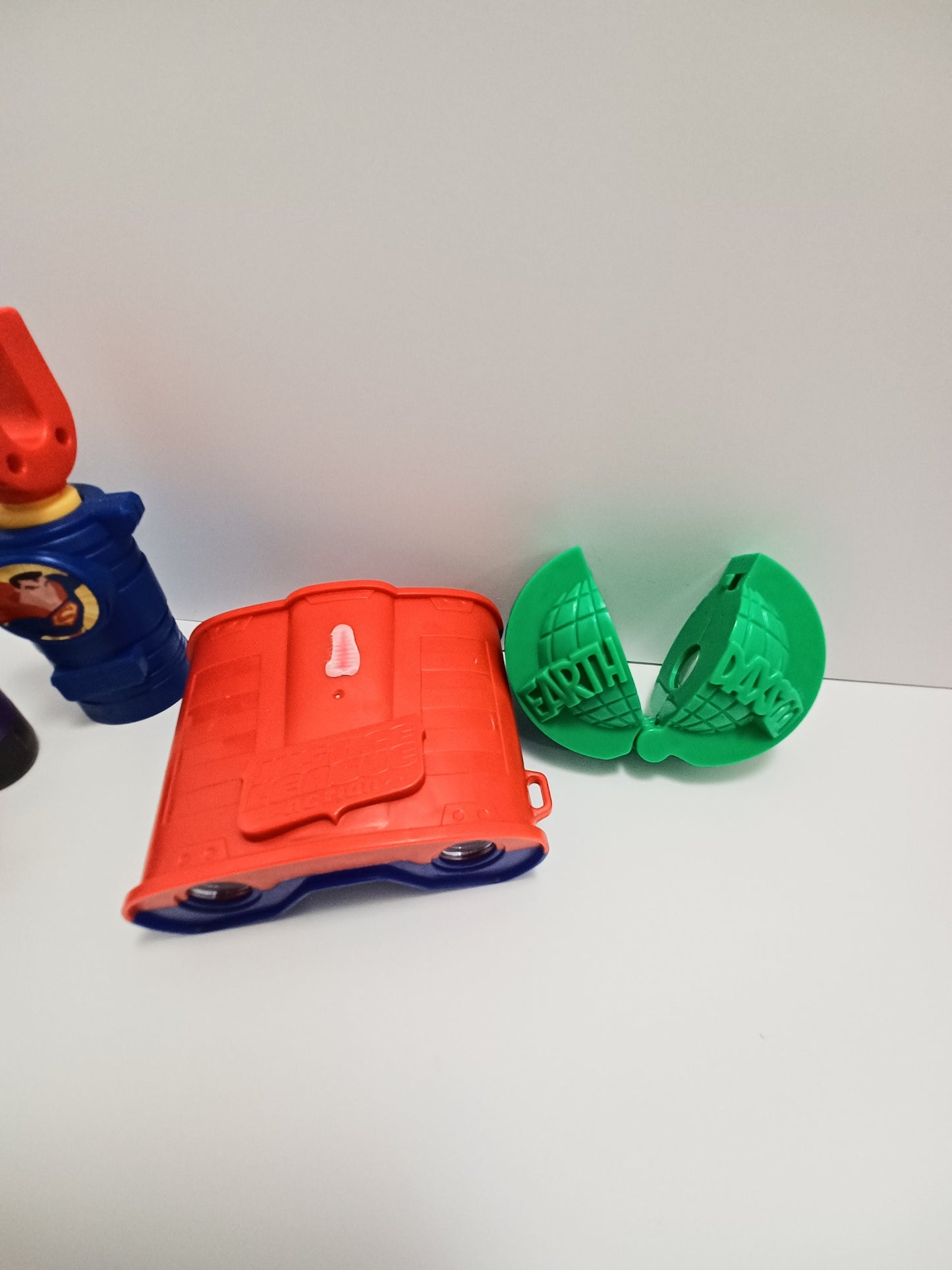 Superhero Discovery Toys - VR - Vintage VR - Superhero Toys - Superman - Kids Toys - Binoculars - Fast Food Toys - Burger King Toys