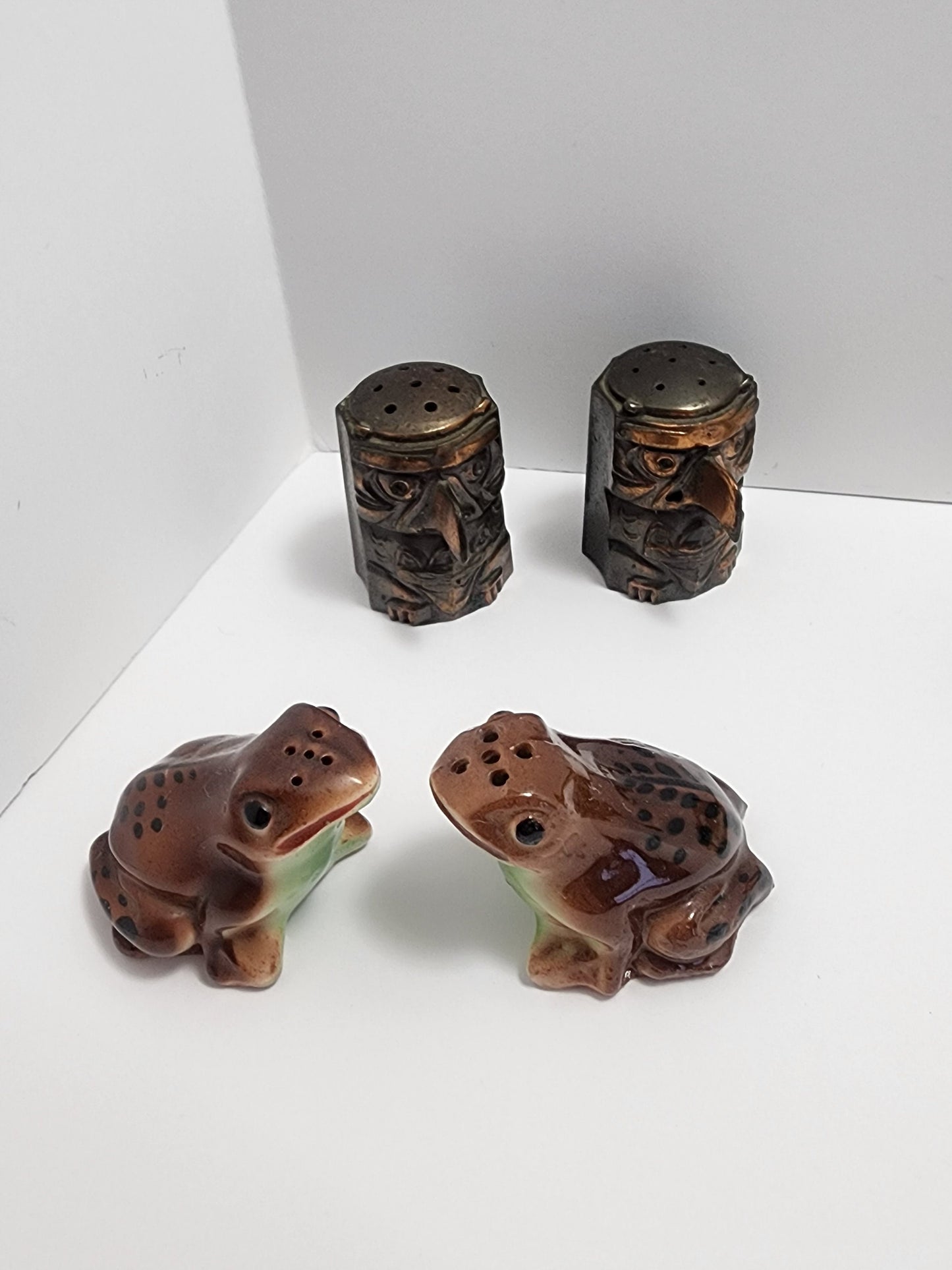 Salt and Pepper Shakers Vintage 1950s Ceramic Animals and Totems - Little Kitchy - Salt and Pepper Shakers - Animals - Ceramic Salt Shaker