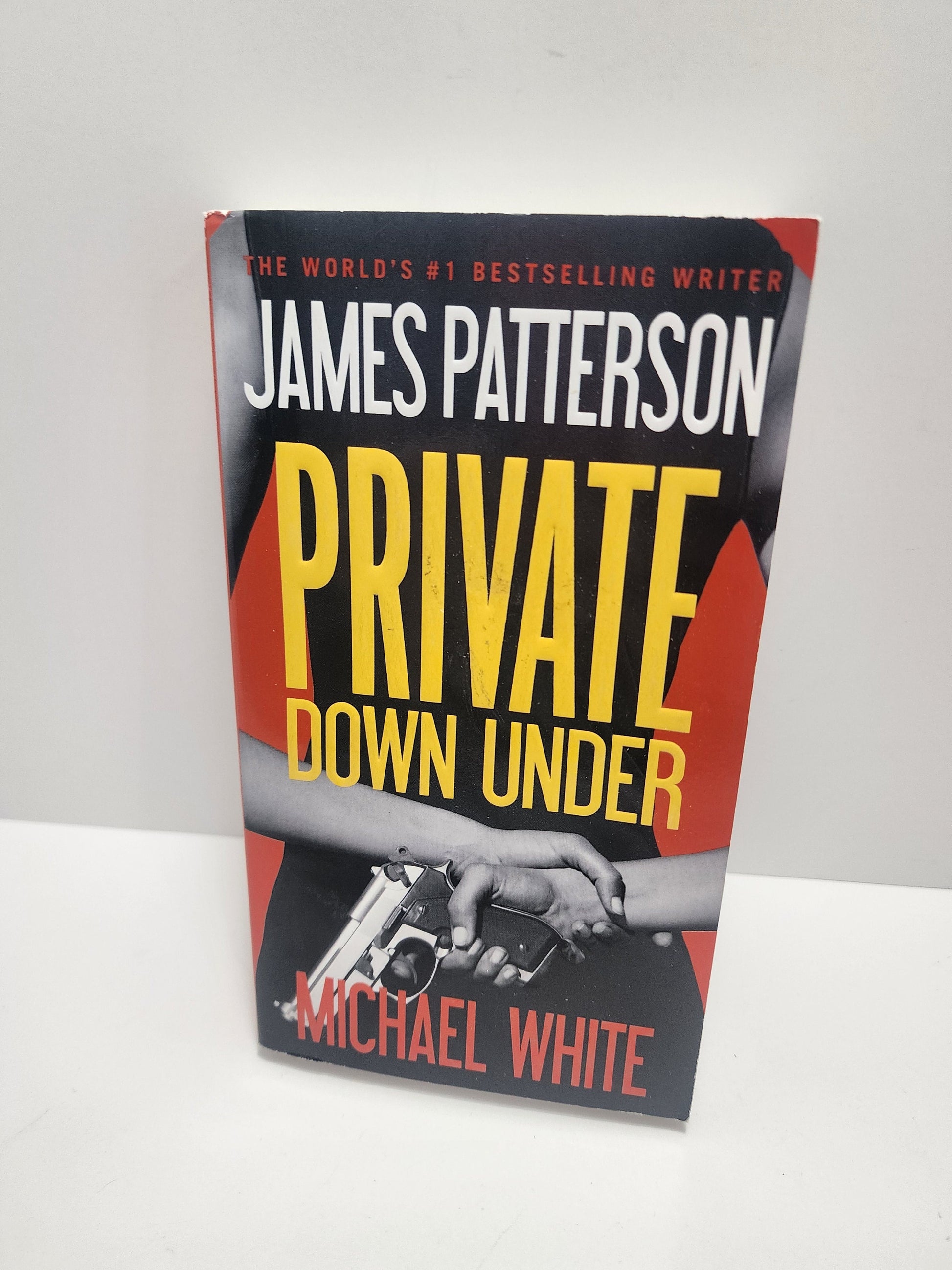 James Patterson Private Book Series Paperback and Hardbacks - James Patterson - Books - Book Series - Private Series - New York Times - Book