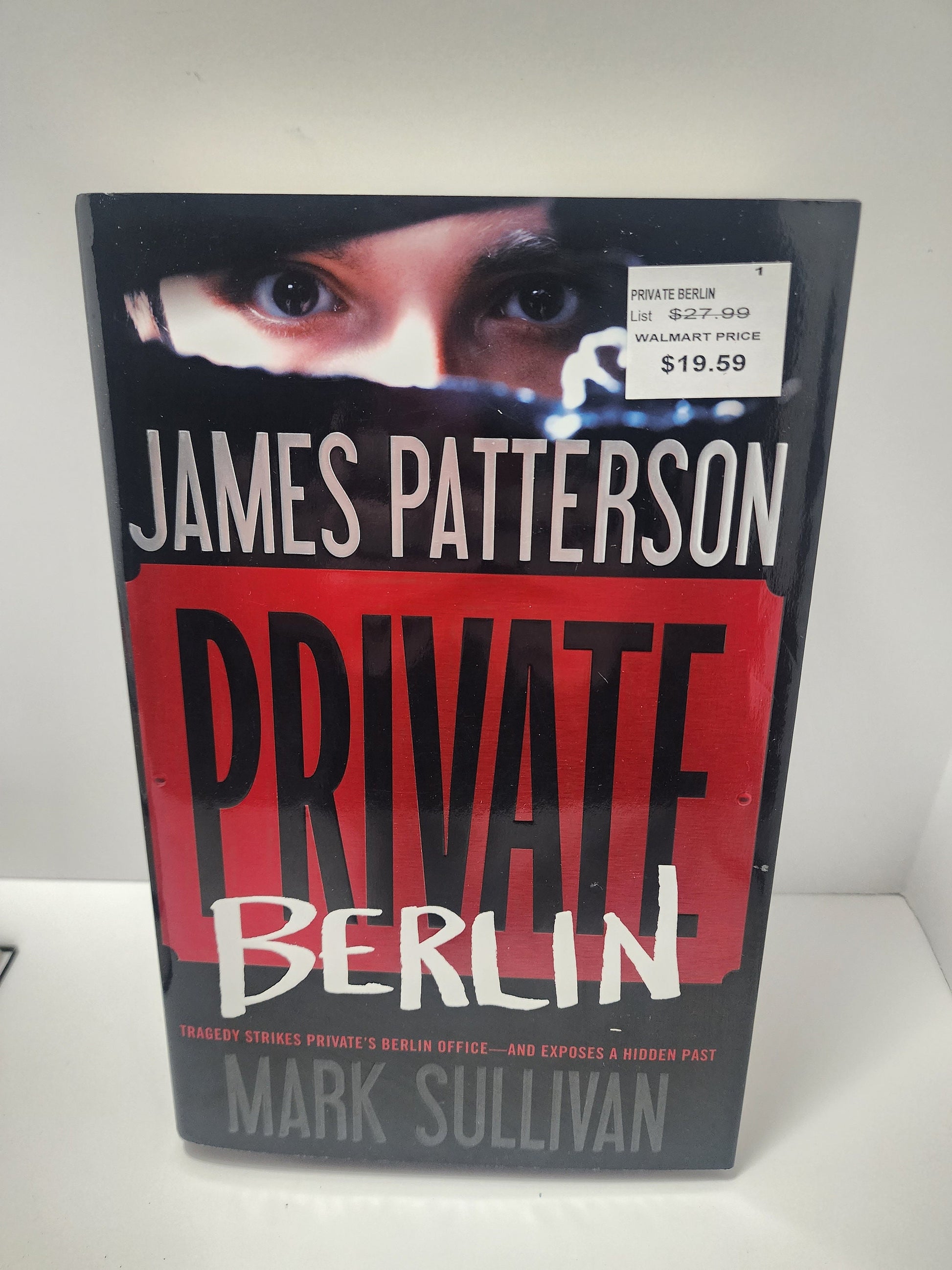 James Patterson Private Book Series Paperback and Hardbacks - James Patterson - Books - Book Series - Private Series - New York Times - Book