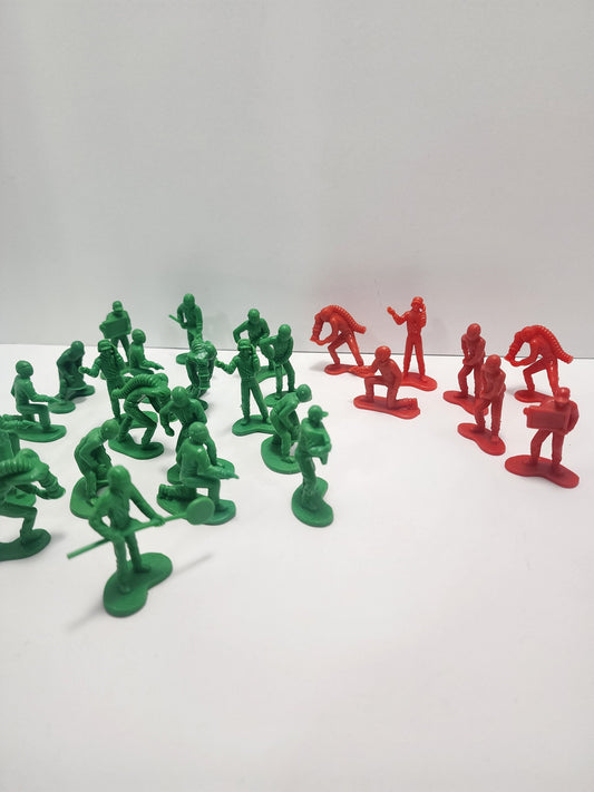 Hot Wheels Old Army Men Red and Green Playset - Army - Army Figures - Army Toys - Hotwheels - Hot Wheels - Mattel Toys - Army Playset