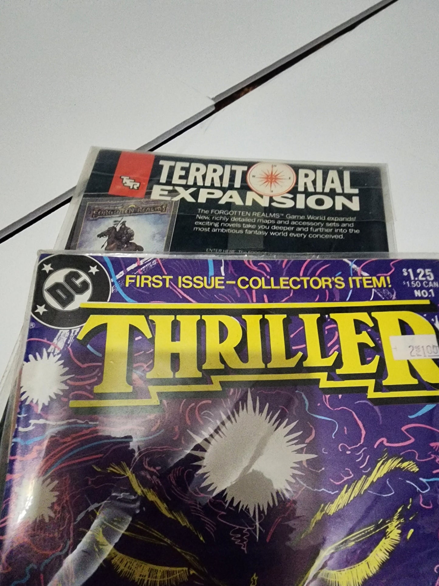 Dc Vintage Comics 1988 Thriller and Action Comics Weekly Lot Of 2 - DC- DC Comics - Comics - Comic Books - Vintage Comic Books