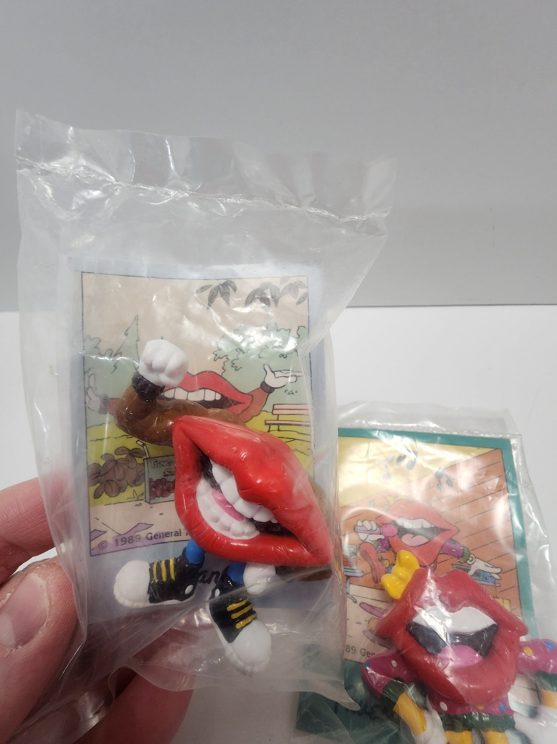 Tang Lips Pvc Figures - General Mills - General Mills Toys - Cereal Toys - 1980s Toys - Pvc Figures - Tang - Lips - Kiss - Toys