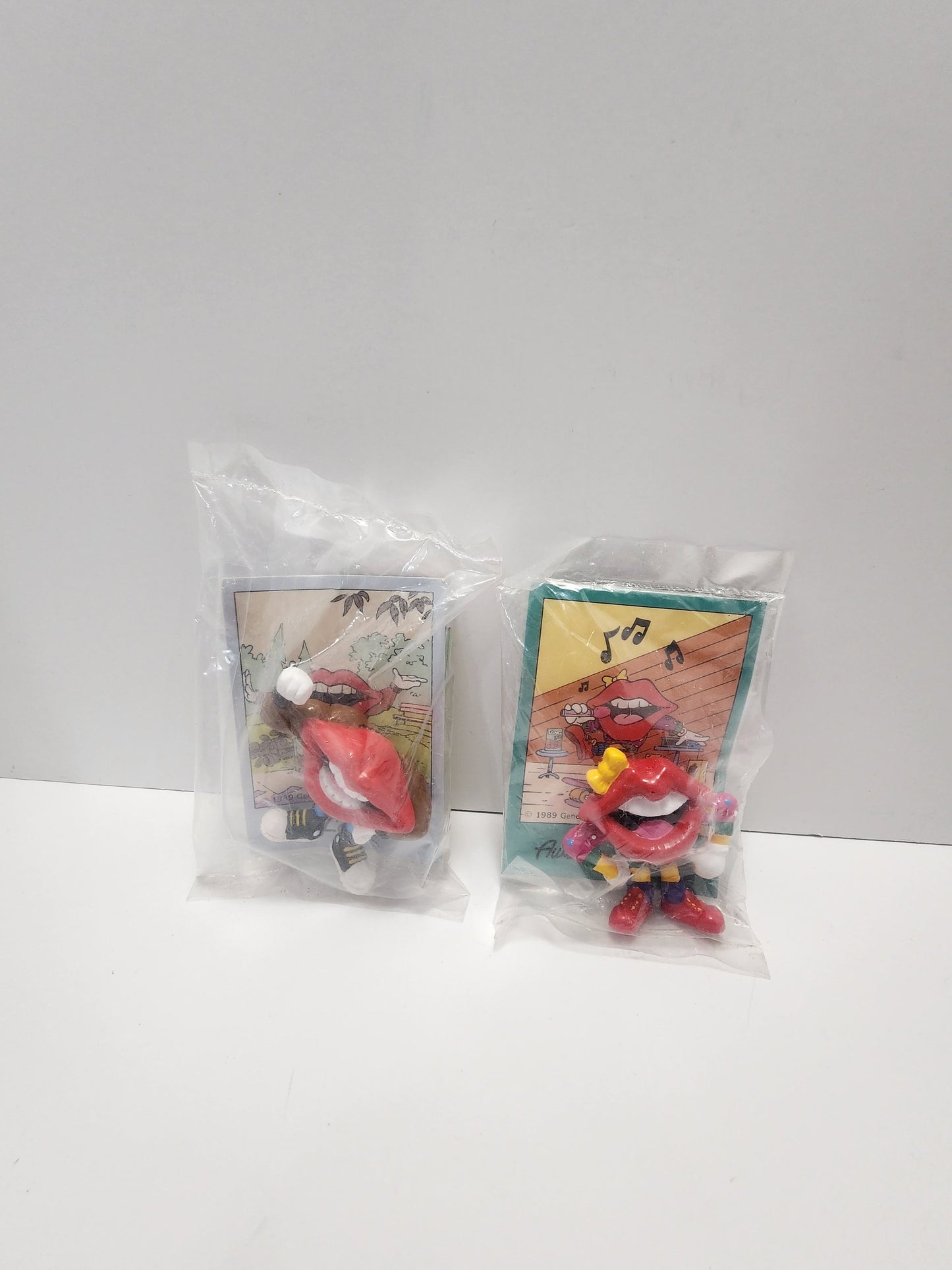 Tang Lips Pvc Figures - General Mills - General Mills Toys - Cereal Toys - 1980s Toys - Pvc Figures - Tang - Lips - Kiss - Toys