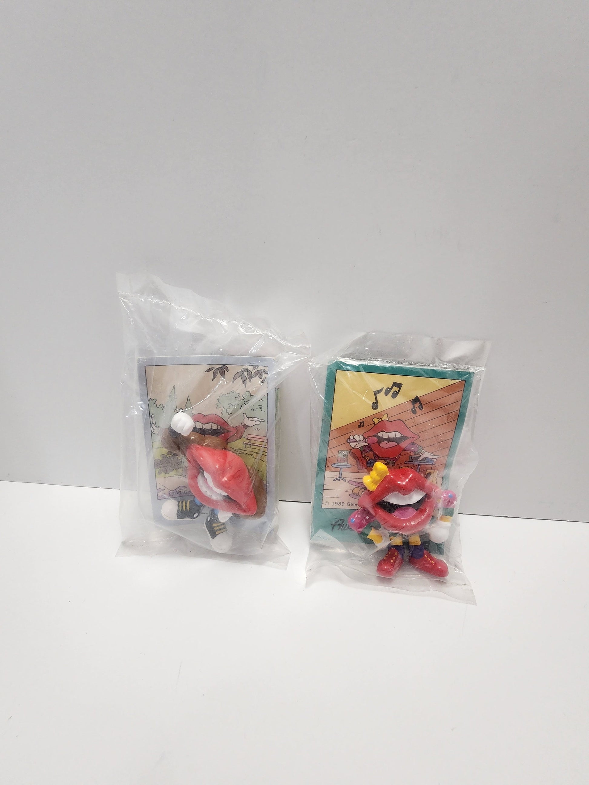 Tang Lips Pvc Figures - General Mills - General Mills Toys - Cereal Toys - 1980s Toys - Pvc Figures - Tang - Lips - Kiss - Toys