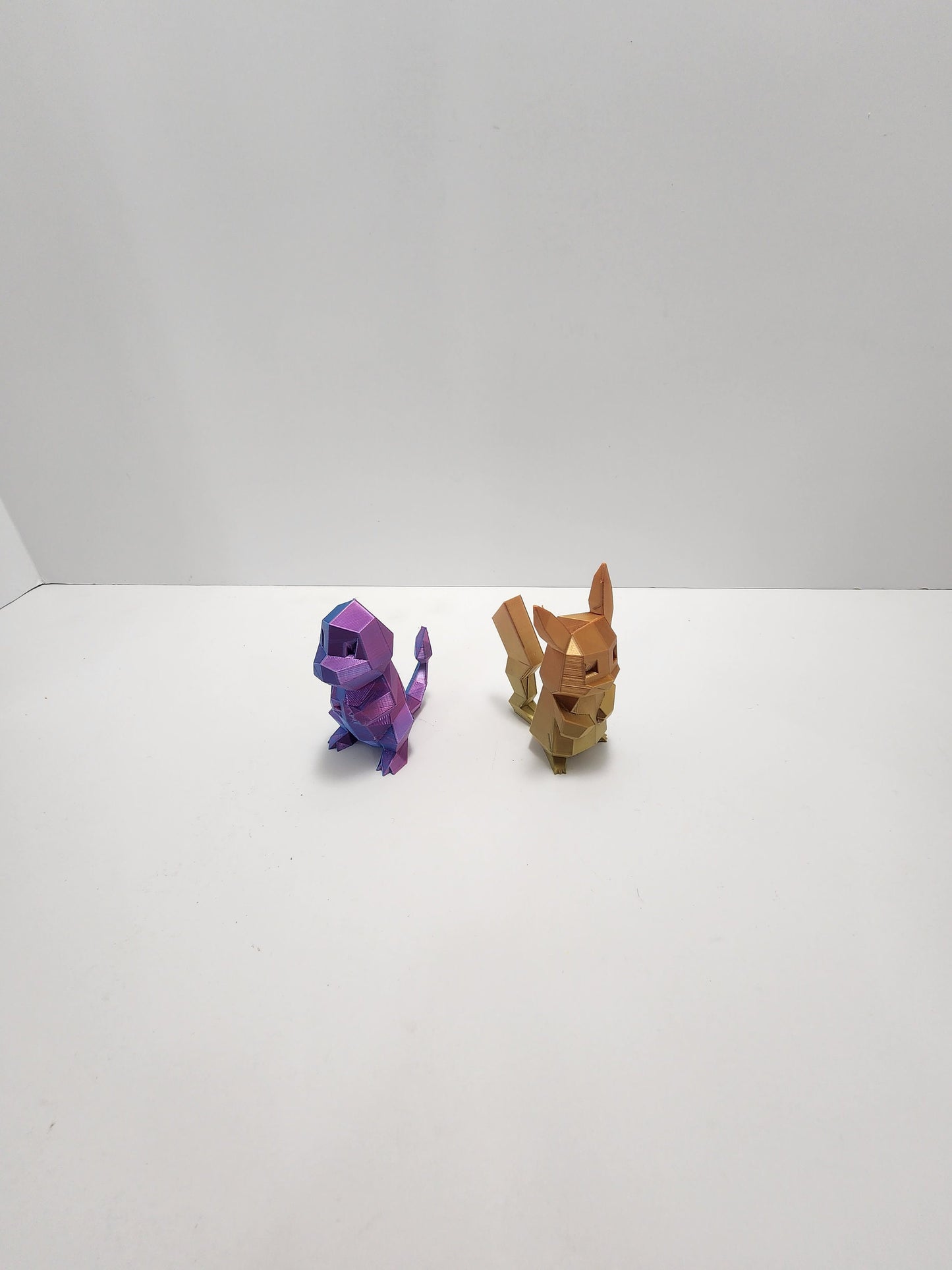 Pokemon Figurines Pikachu and Charmander - Pokémon - Pokémon Toys - Pokémon Figures - Pikachu - Charmander - Wizards Of The Coast - Wotc