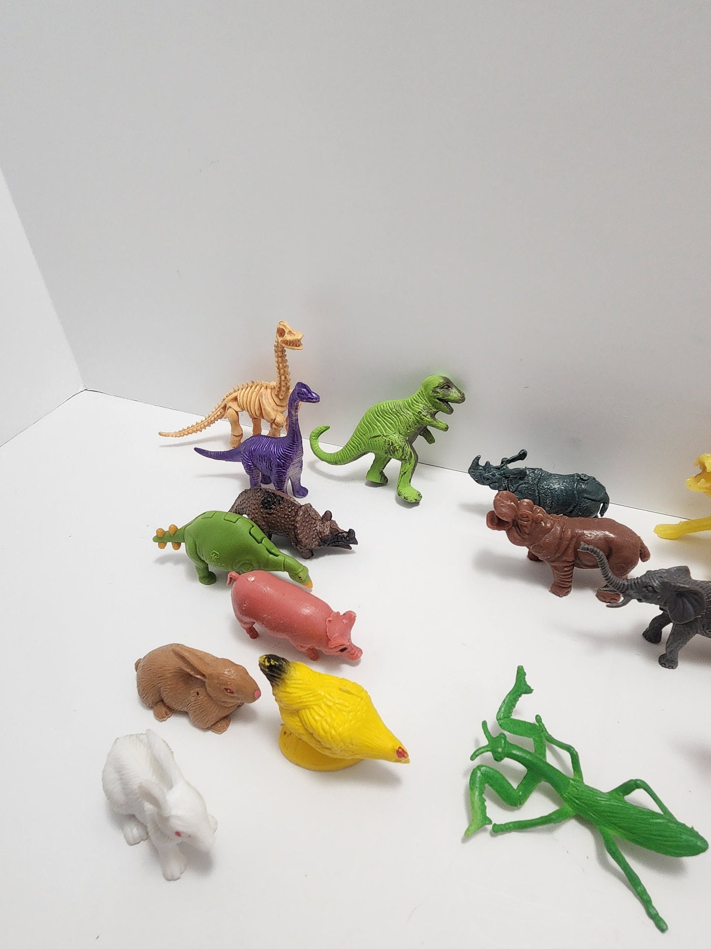 Animal Toy Lot - Dinosaurs - Animal Toys - Minature Toys - Toy Lot
