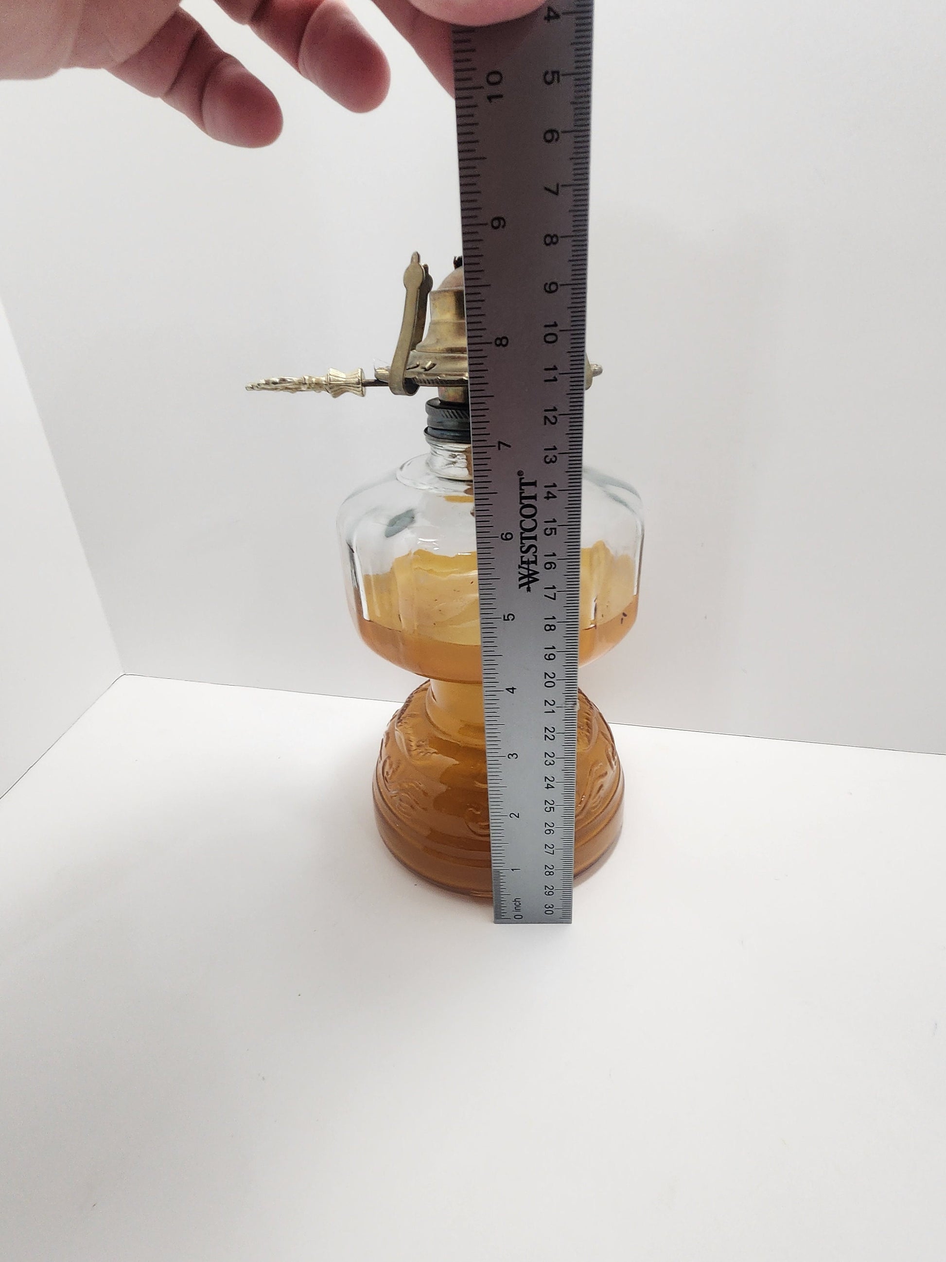 Oil Lamp 1970s Keresene Homestead Lamps Hurricane Amber Glass - Oil Lamps - Homestead - Amber Glass - Hurricane Glass