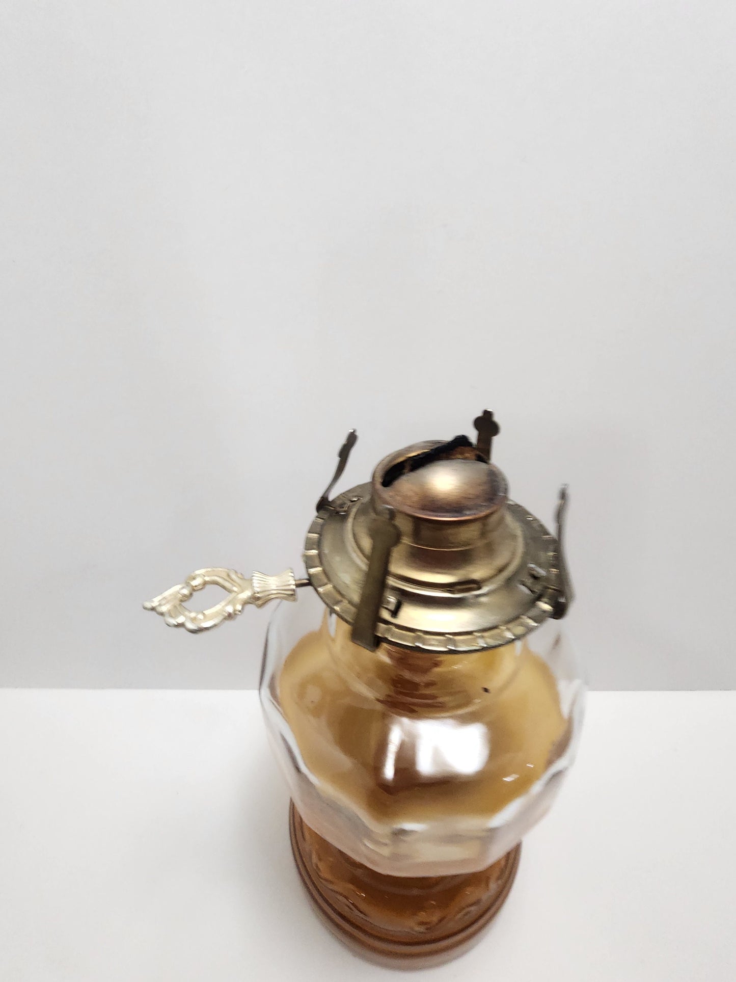 Oil Lamp 1970s Keresene Homestead Lamps Hurricane Amber Glass - Oil Lamps - Homestead - Amber Glass - Hurricane Glass