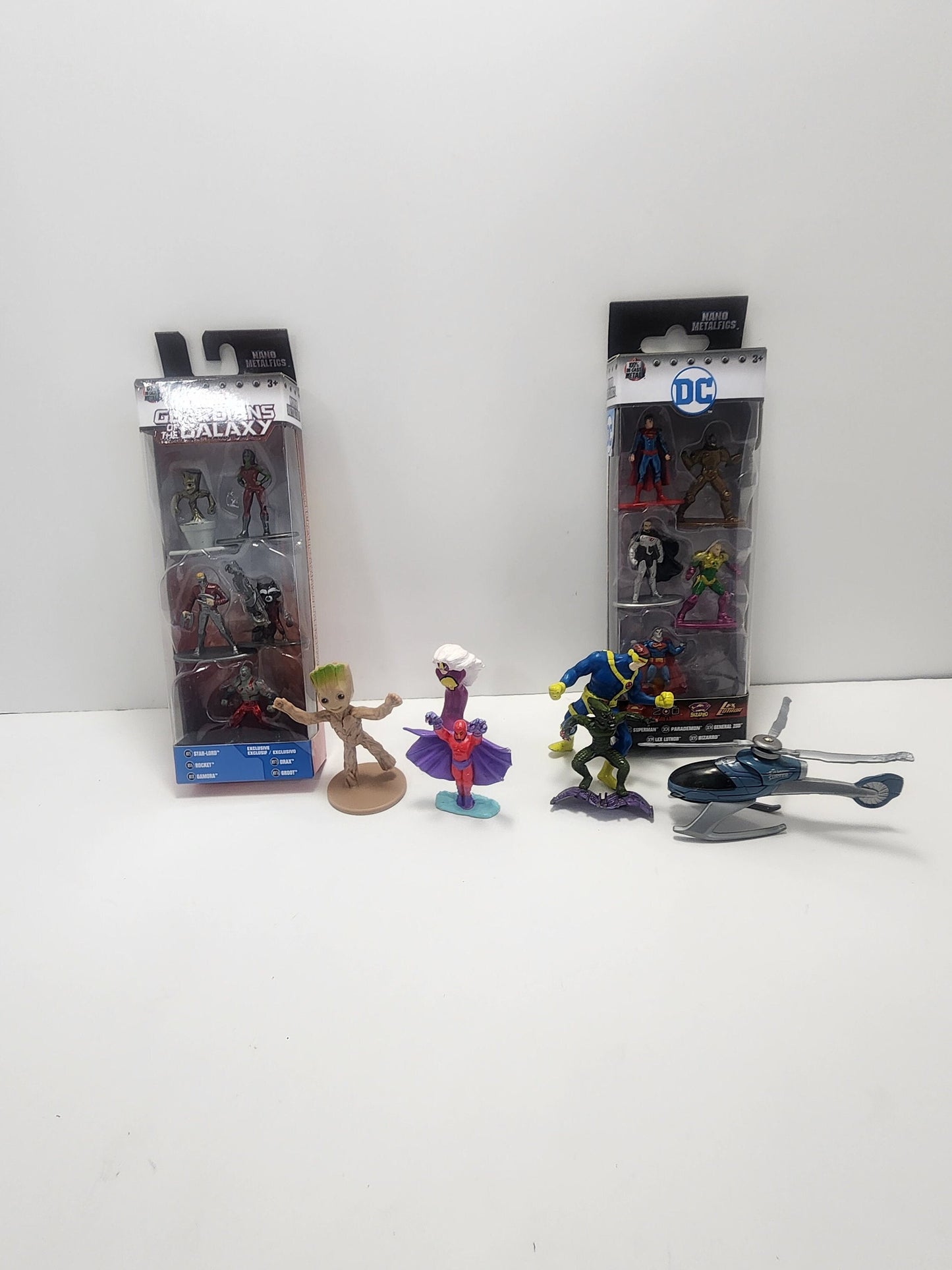 Marvel and DC Comics Superheros Metal Figurines - DC Comics - Marvel - Metal Figurines - Collectable Toys - Mini Figurines - Mini Figs