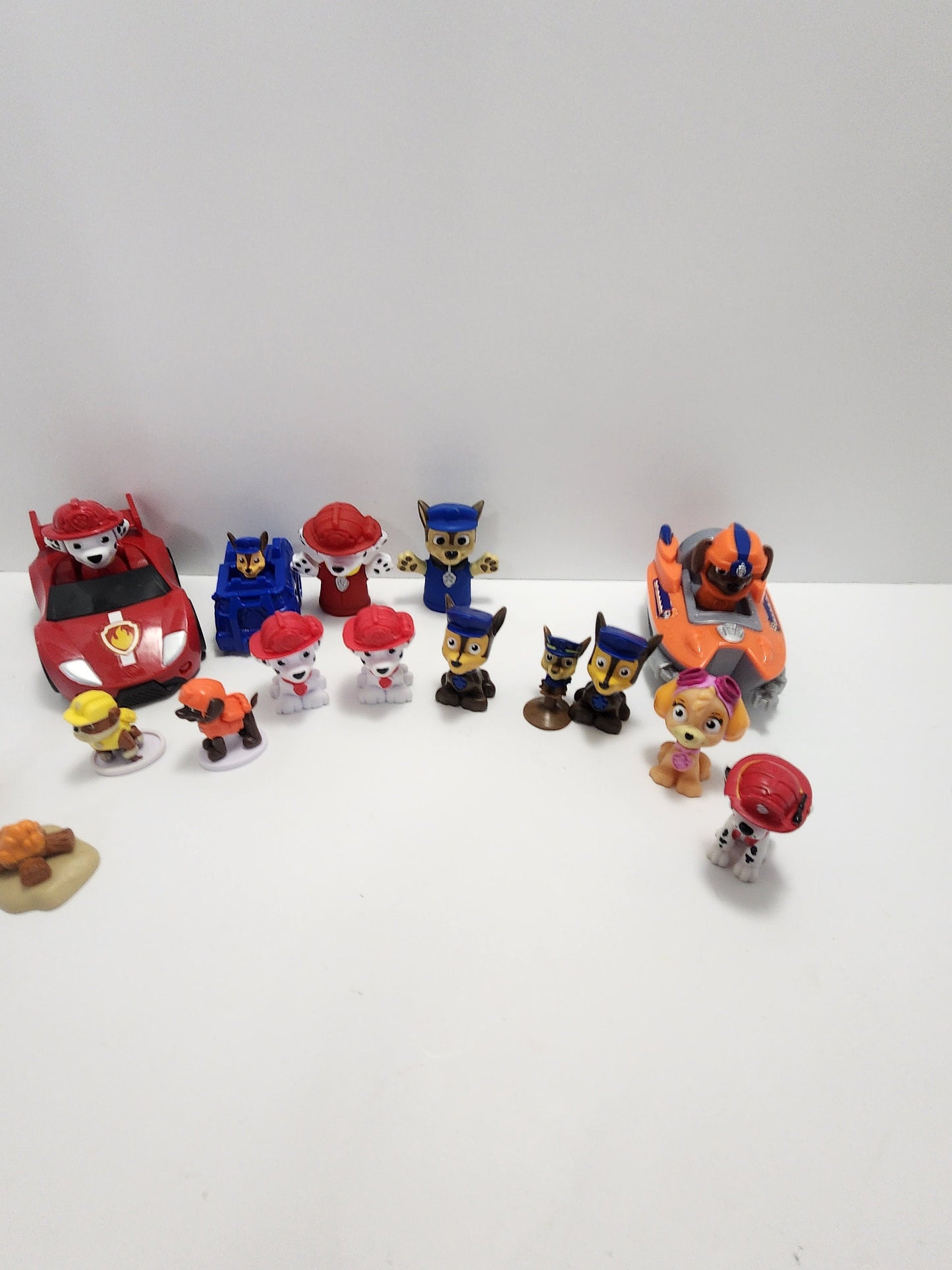 Paw Patrol Action Figures Lot - Paw Patrol - Paw Patrol Toys - Paw Patrol Figures - Disney - Disney Junior - Dogs - Pet Toys