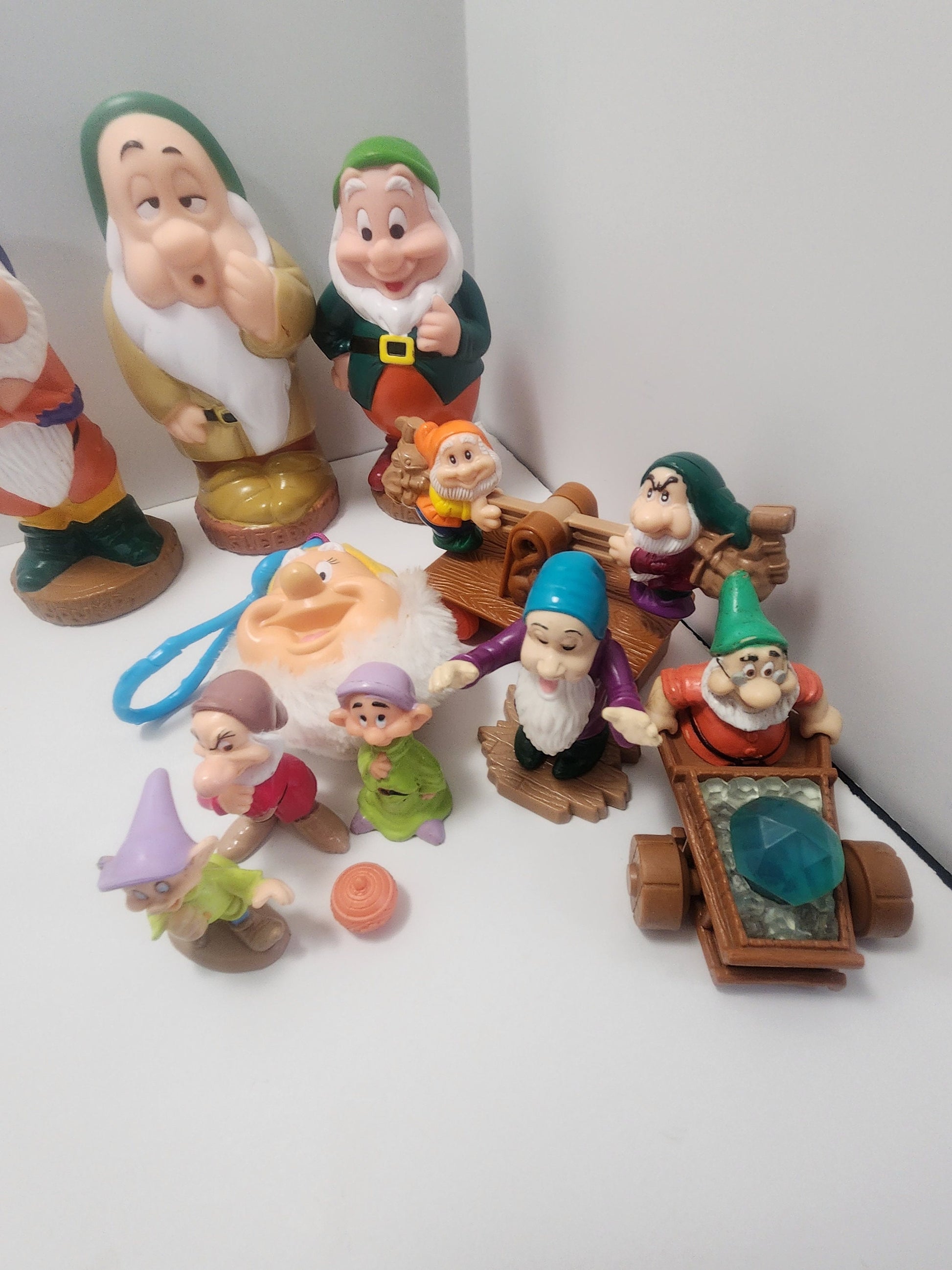 Snow White and The Seven Dwarfs Disney Toys - Disney - Snow White - Snow White Toys - Disney Toys