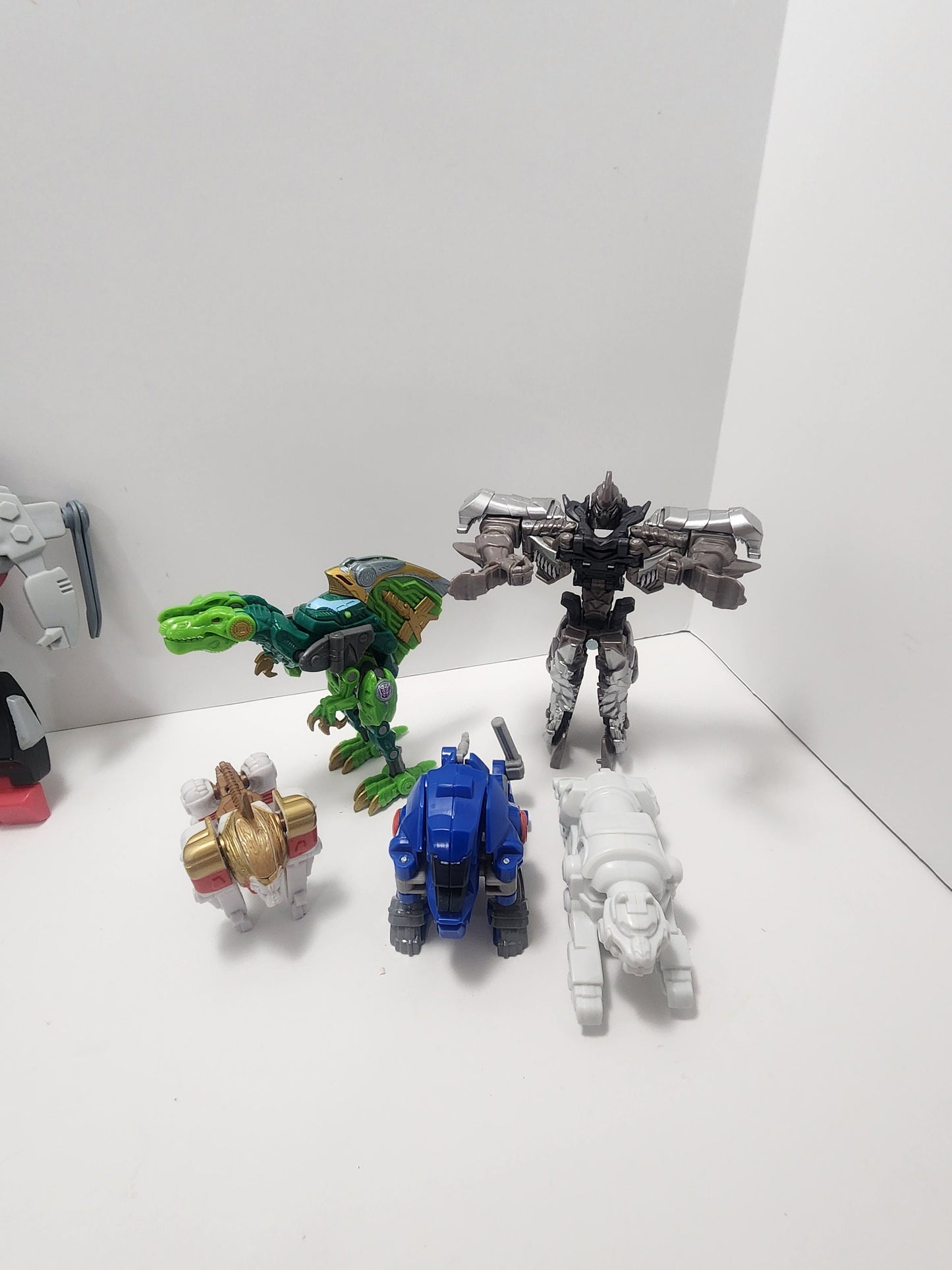 Transformers and Rescue Bots Action Figures Lot - Transformers - Rescue Bots - Transformers Action Figures - Toy Lots