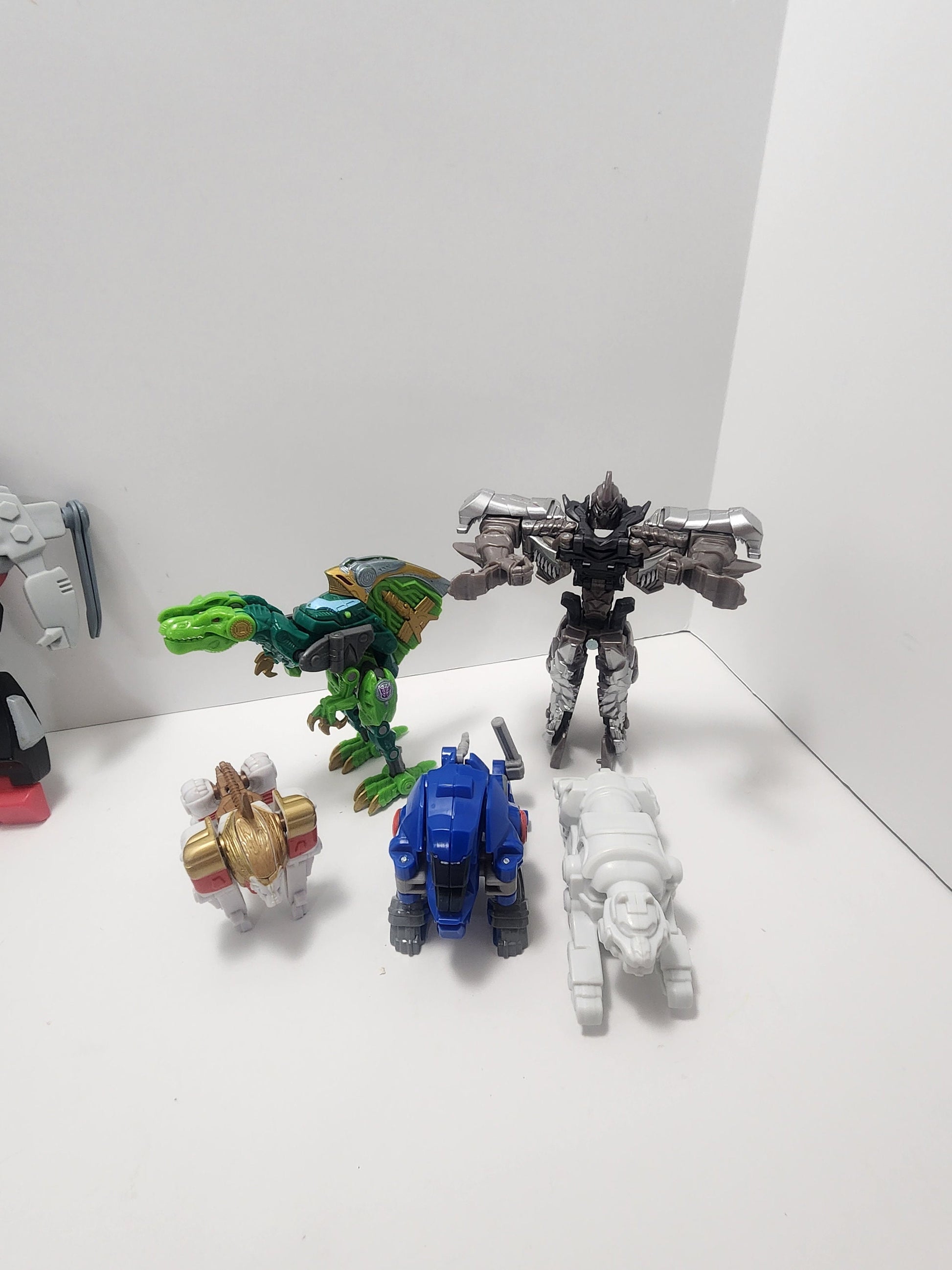 Transformers and Rescue Bots Action Figures Lot - Transformers - Rescue Bots - Transformers Action Figures - Toy Lots