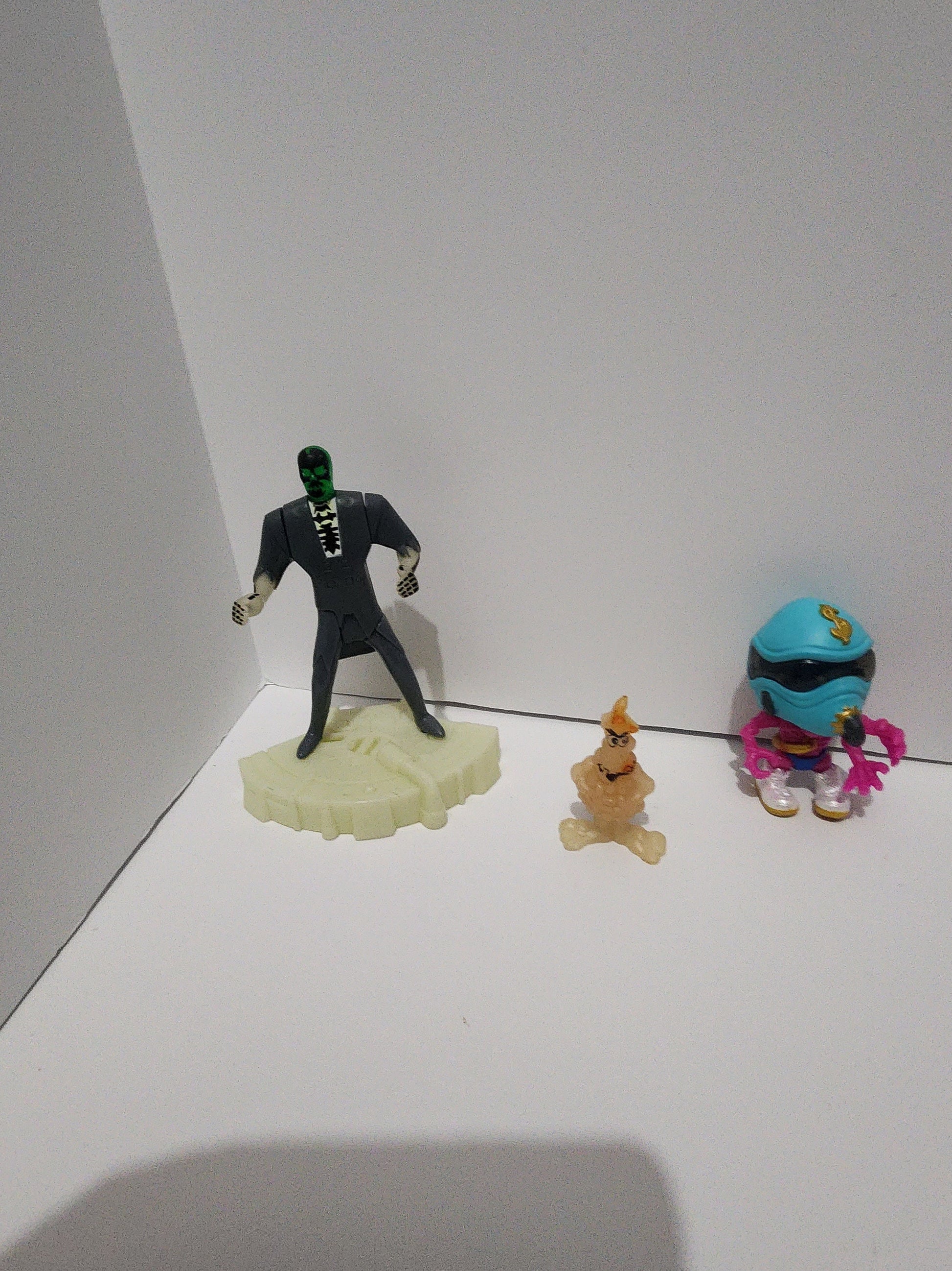 Glow In The Dark Toy Figures - Blacklight - Blacklight Display - Uranium - Toys - Glowworm - Marvel Toys - Blacklight Toys - Vintage Toys