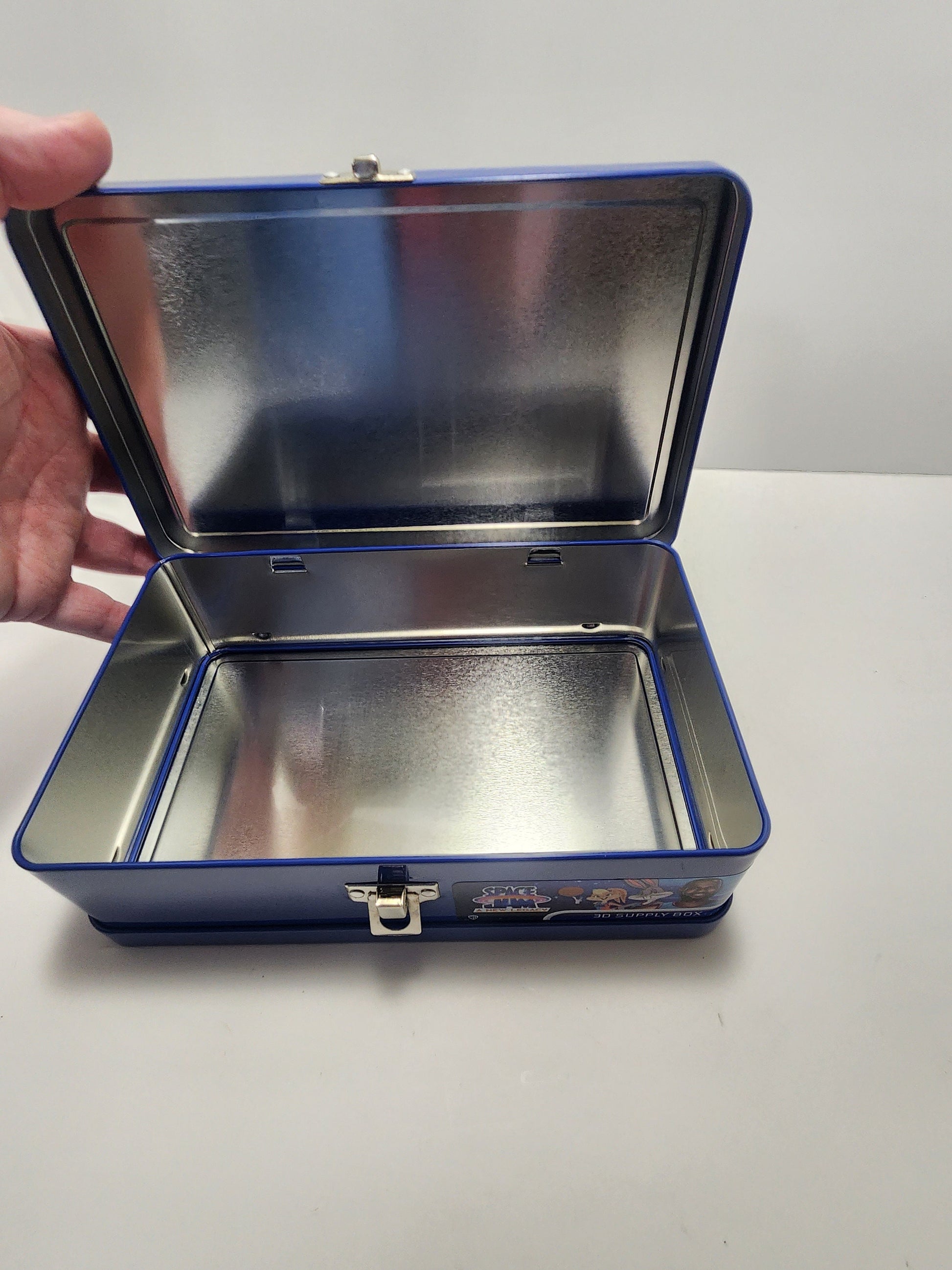 Space Jam 3d Tin Pencil Box - Space Jam - LeBron James - Tin - NBA- NBA Gear - School Supplies