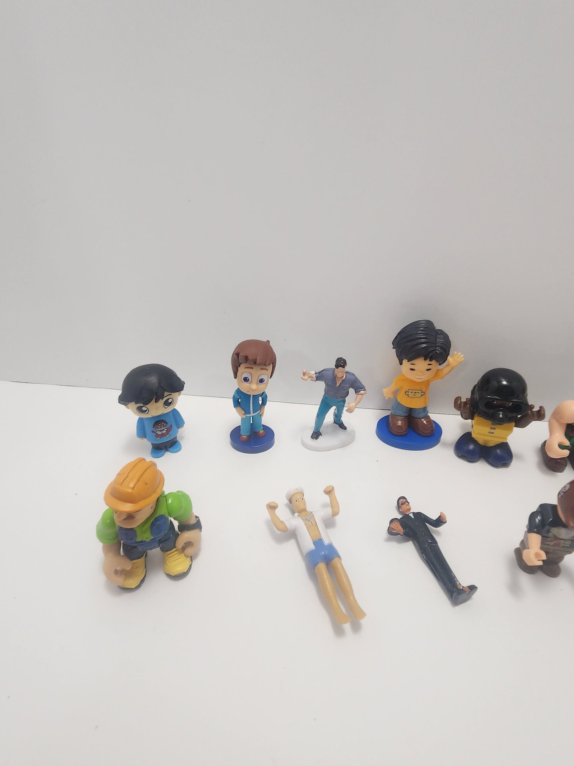 Minature Action Figures Random Lot - Lego - Pj Masks - Dad Villager - Mystery Toys - Toy Lot - Fisher Price Figures - Stocking Stuffers