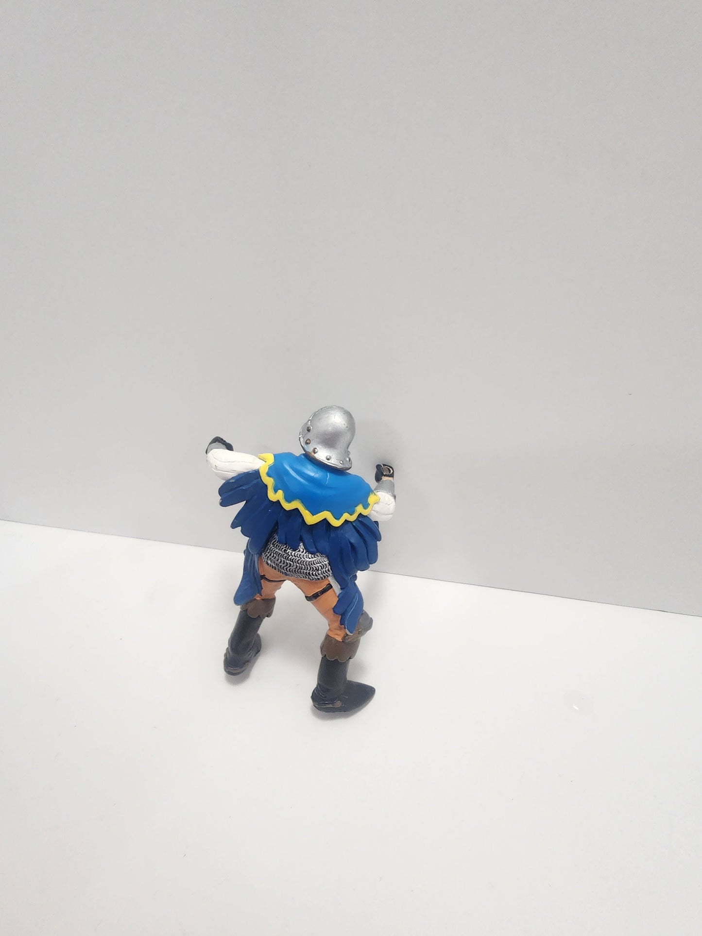 Papoose Knight Medieval Figure - Medieval Toys - Knights - Papi Figures - Vintage Toys