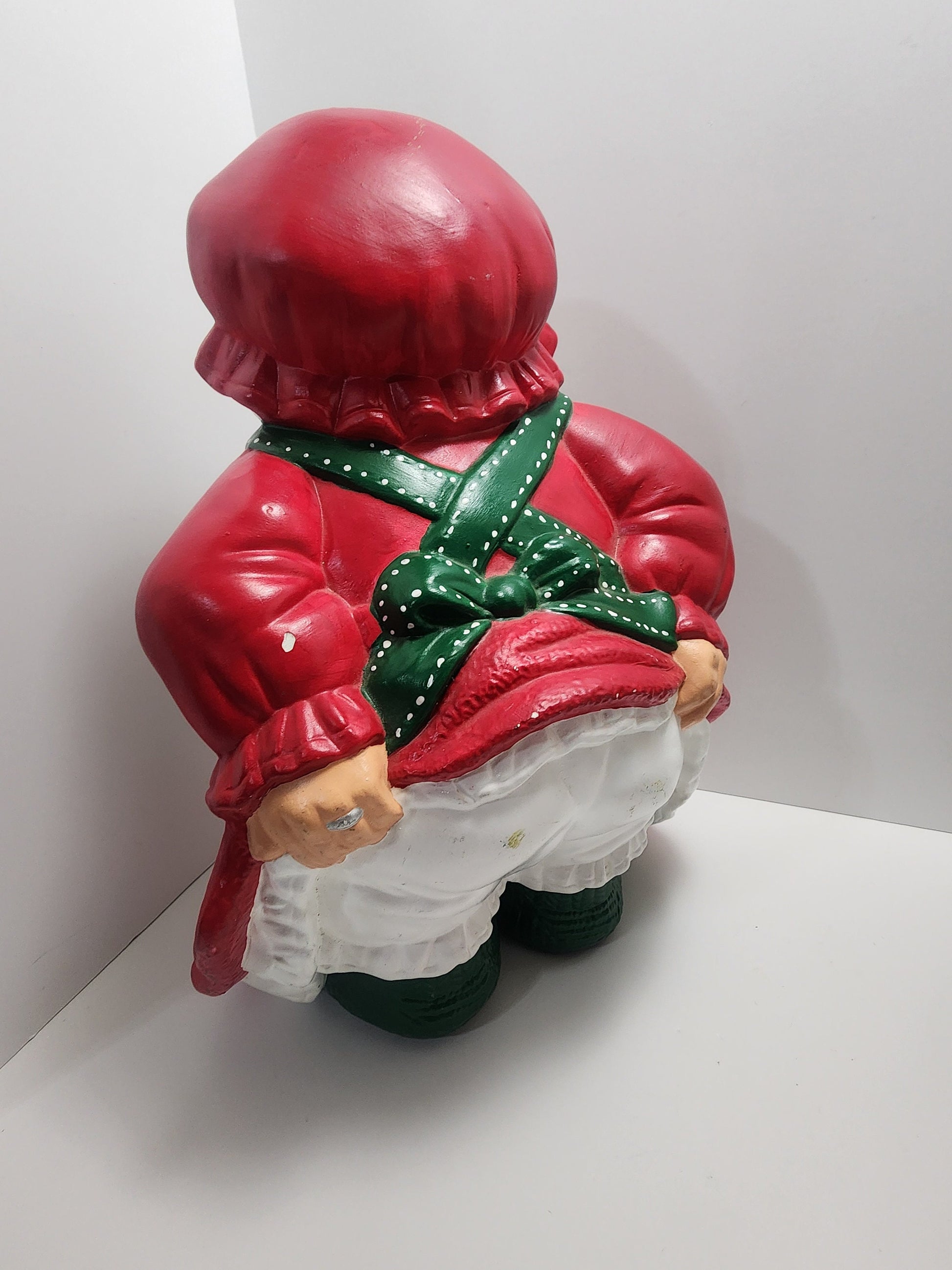 Mr and Mrs Clause Vintage Ceramic Figurines - Santa Clause - Christmas - Ceramic Santa - Ceramic Figurines - Santa Ceramic Figures - Santa