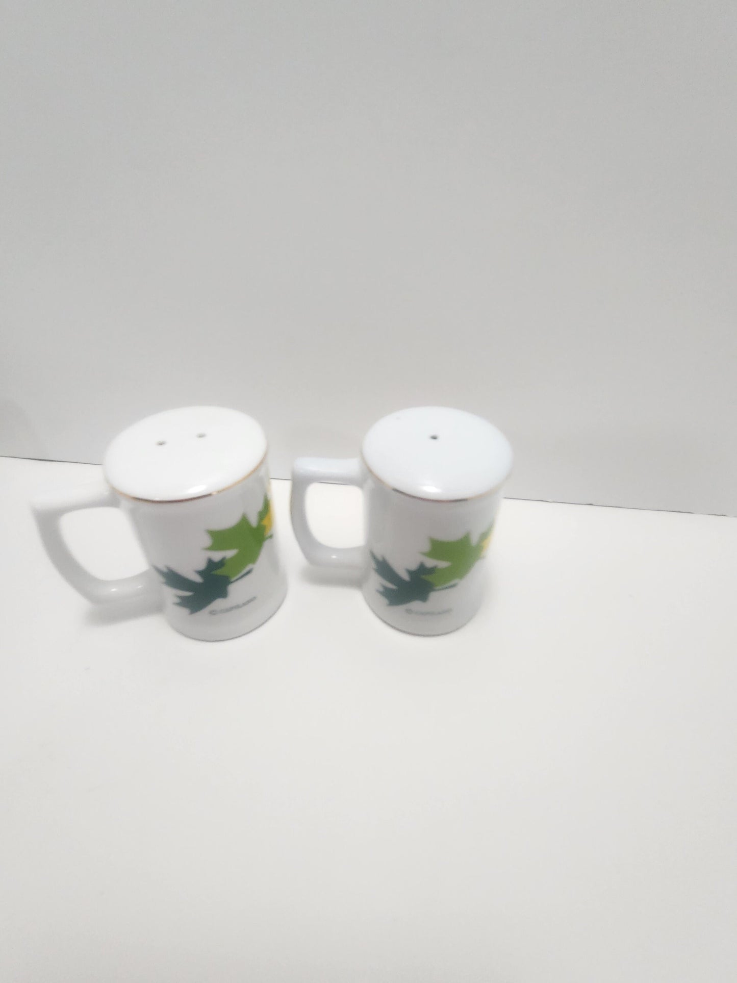 Salt and Pepper Shakers - Vintage Kitchen - Kitchen - Kitchen Decor - Canada - San Diego - California