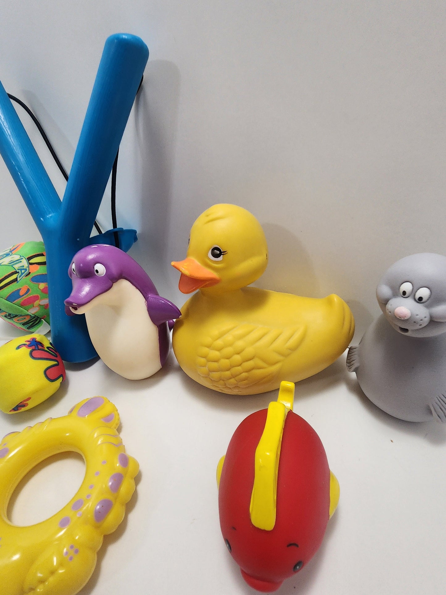 Bath Toys - 1977 Duck Knicker Bocker Figure - Russ - Russ Bath Toys - Animals - Rubber Duck