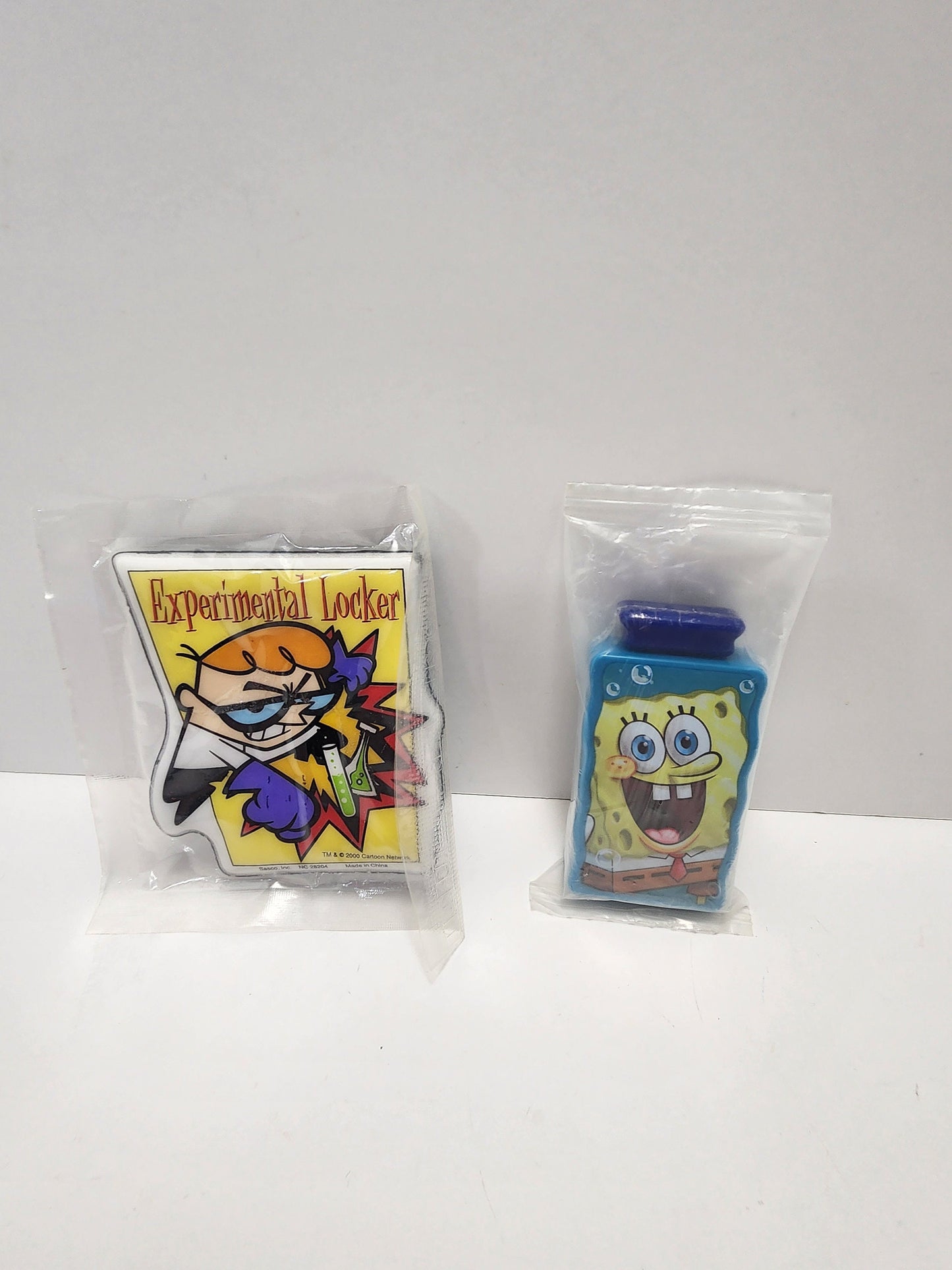 2000s Cartoon Network Dexter's Labratory Magnet - General Mills Toys - Nickelodeon - Spongebob SquarePants - Bath Toys - Cartoon Network
